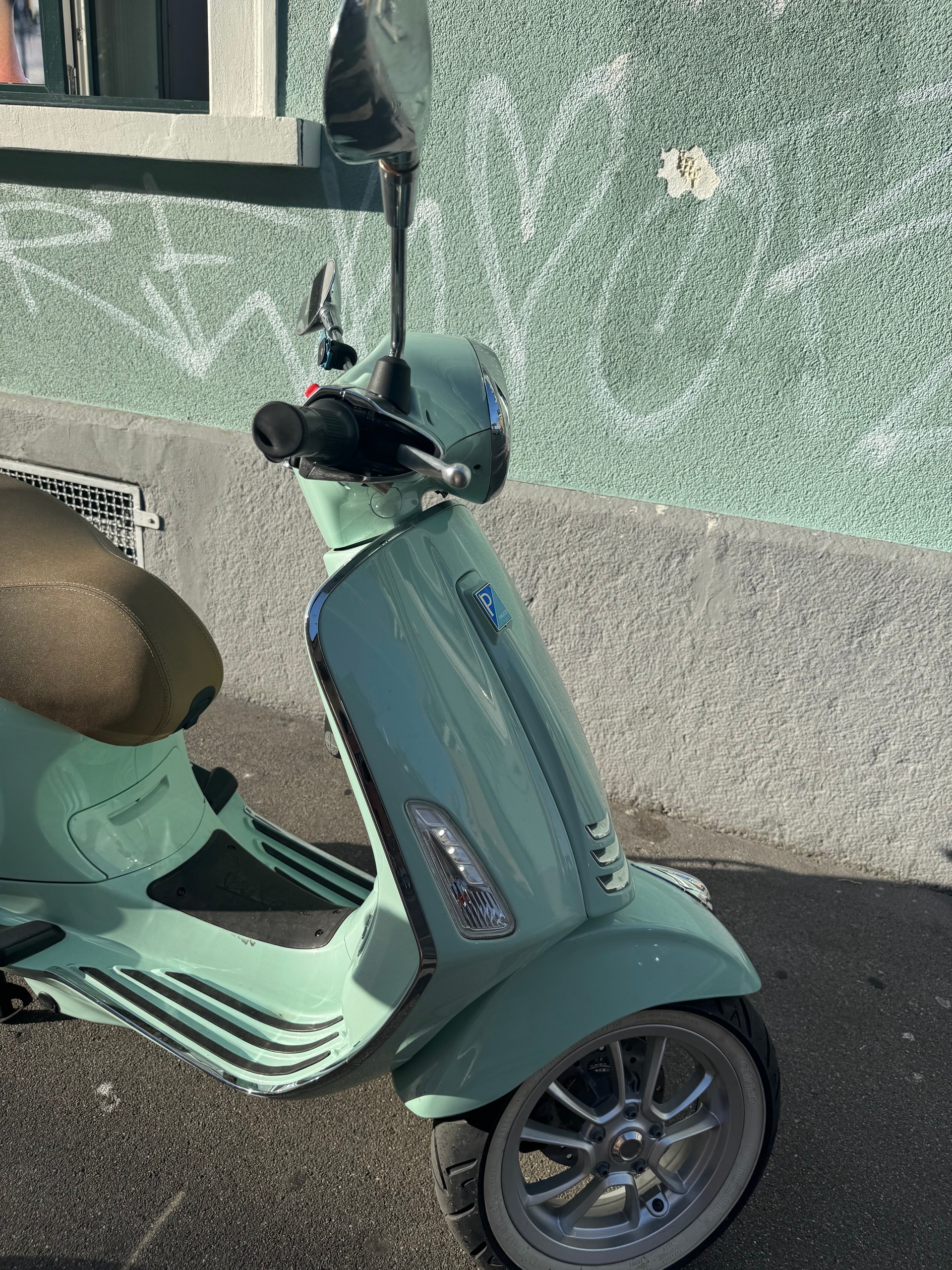 PIAGGIO Vespa Primavera 125 iGet - mintgrün/Weisswandreifen/Sturzbügel-image-7