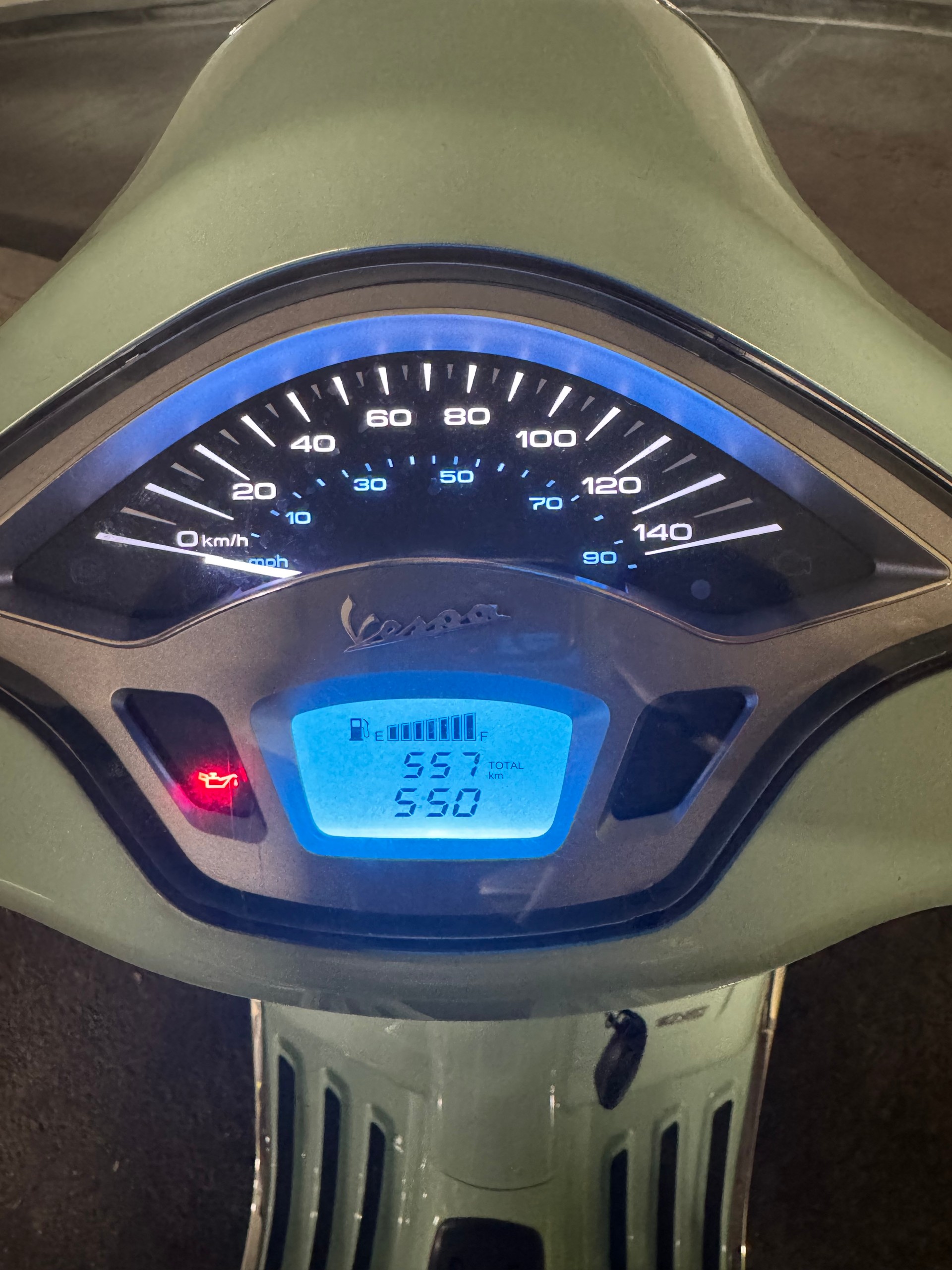 PIAGGIO Vespa Primavera 125 iGet - mintgrün/Weisswandreifen/Sturzbügel-image-8