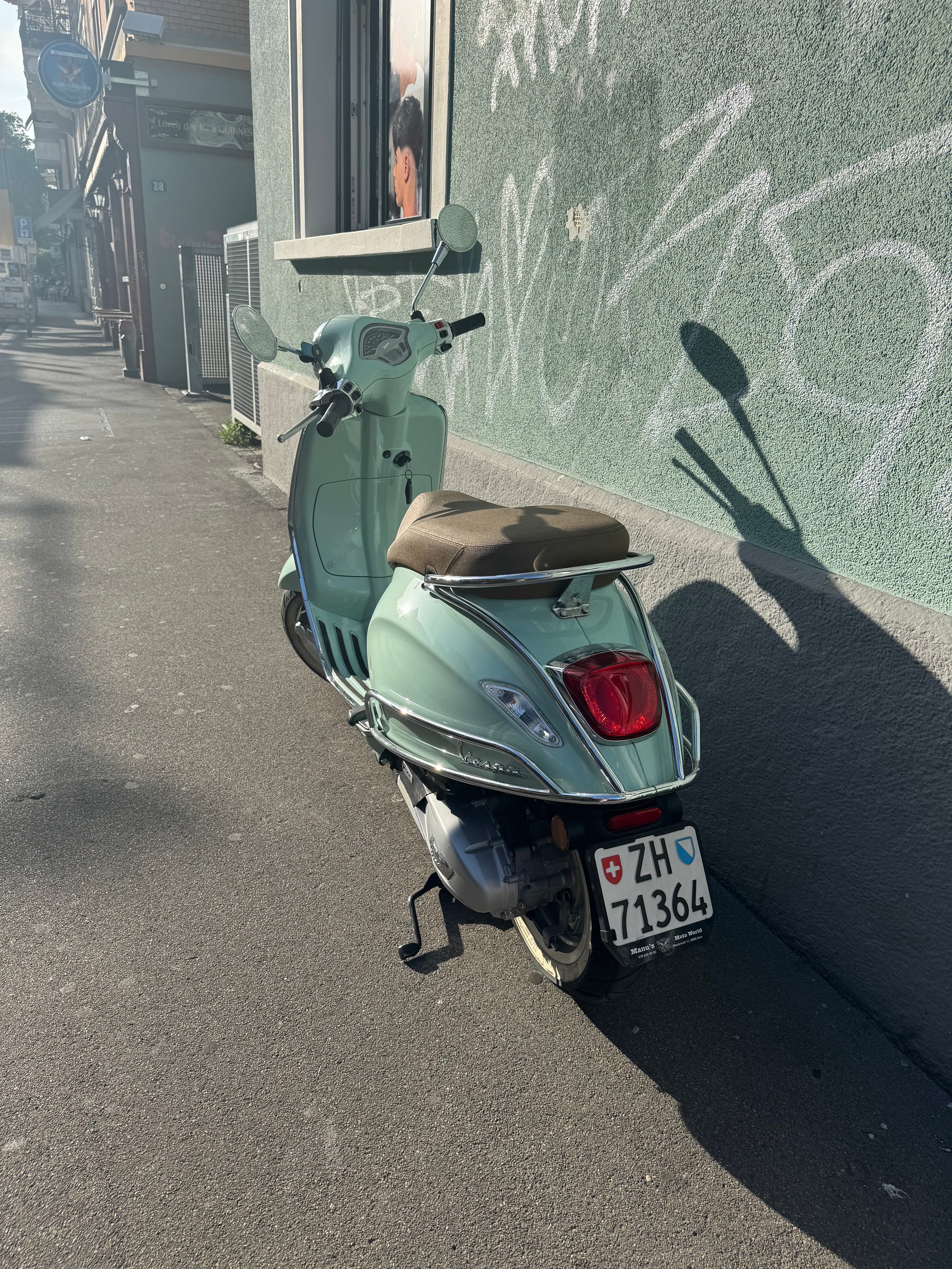 PIAGGIO Vespa Primavera 125 iGet - mintgrün/Weisswandreifen/Sturzbügel-image-1