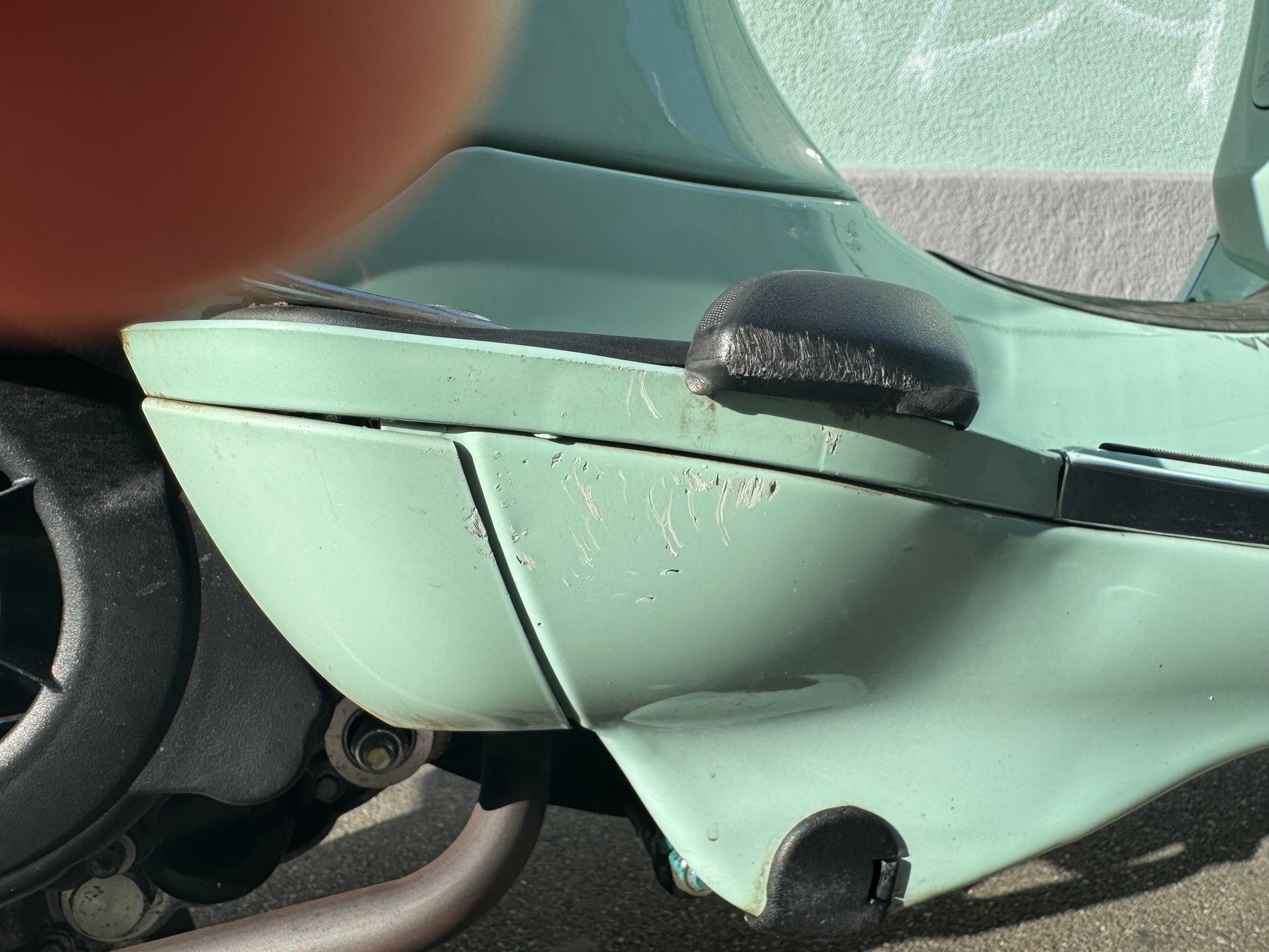 PIAGGIO Vespa Primavera 125 iGet - mintgrün/Weisswandreifen/Sturzbügel-image-9