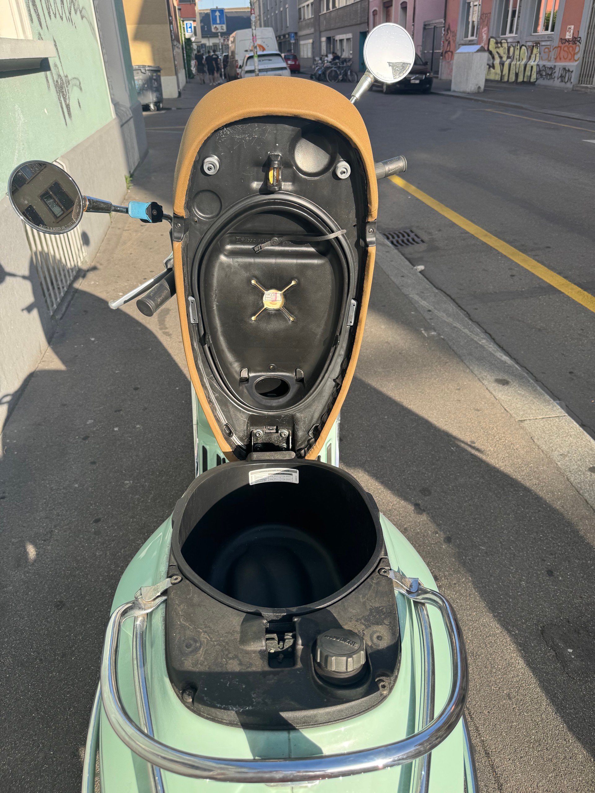 PIAGGIO Vespa Primavera 125 iGet - mintgrün/Weisswandreifen/Sturzbügel-image-5