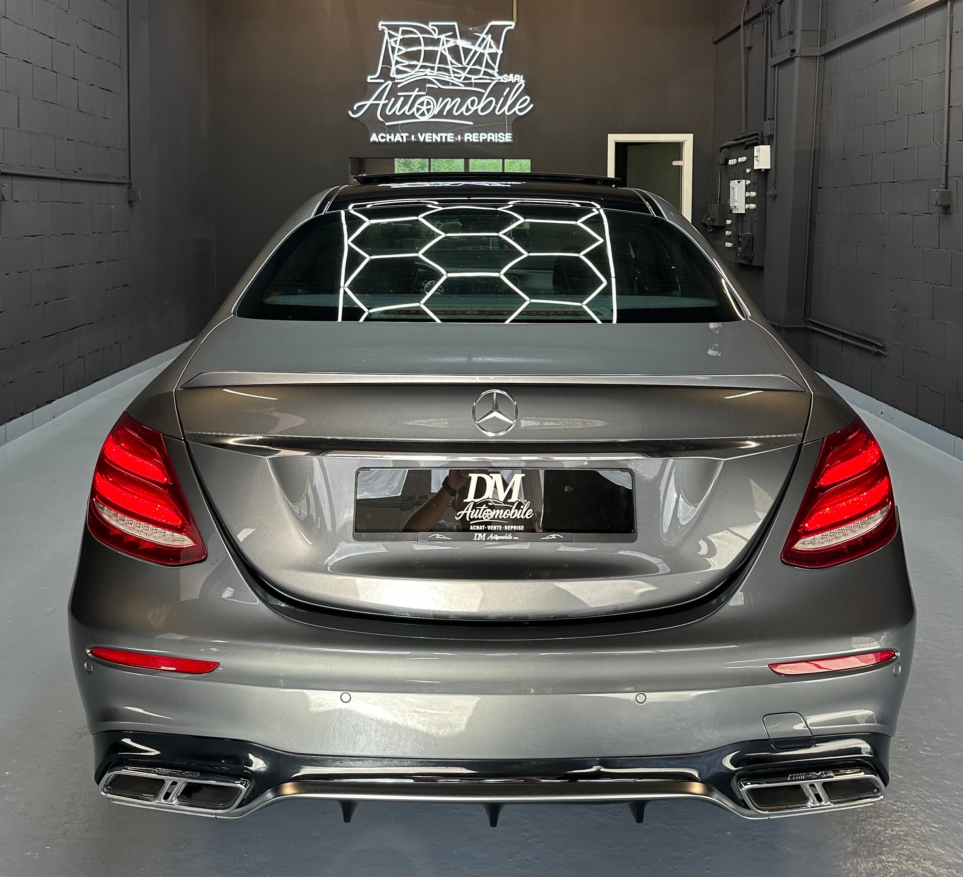 MERCEDES-BENZ E 63 AMG S 4Matic No Fap-No OPF // Leasing dès 749.- // Freins Céramique - keramik // Panorama // Distronic // Garantie-image-6
