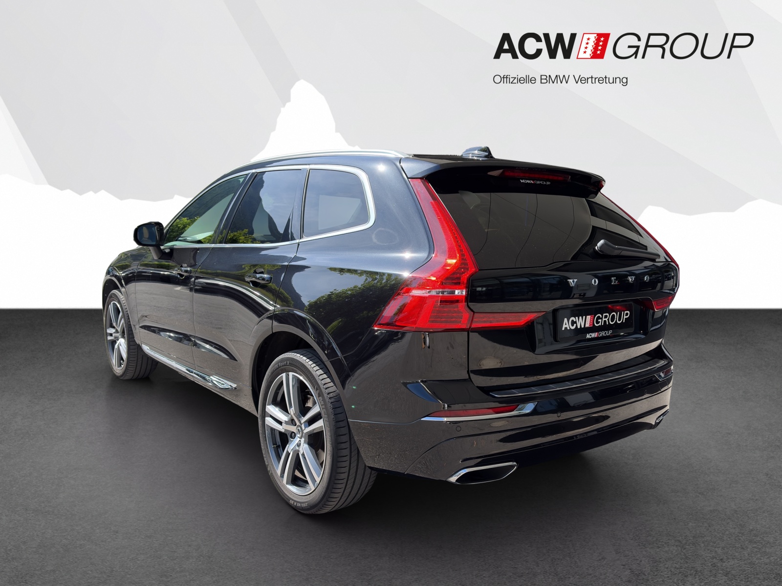 VOLVO XC60 2.0 B4 MH Inscription AWD-showroom-element-2