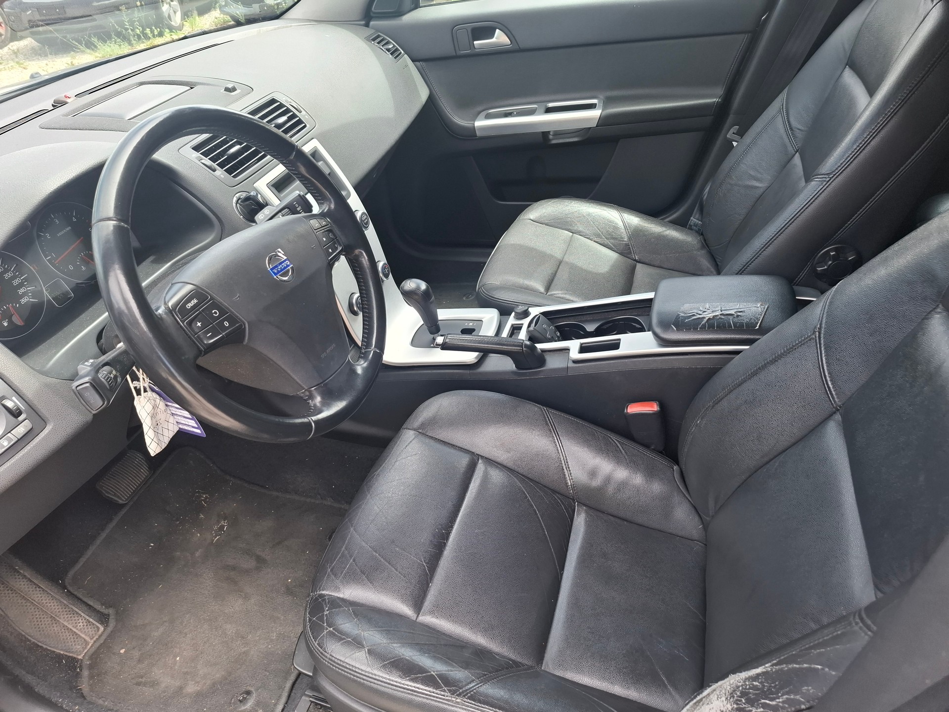VOLVO V50 D3 Kinetic Geartronic-image-10