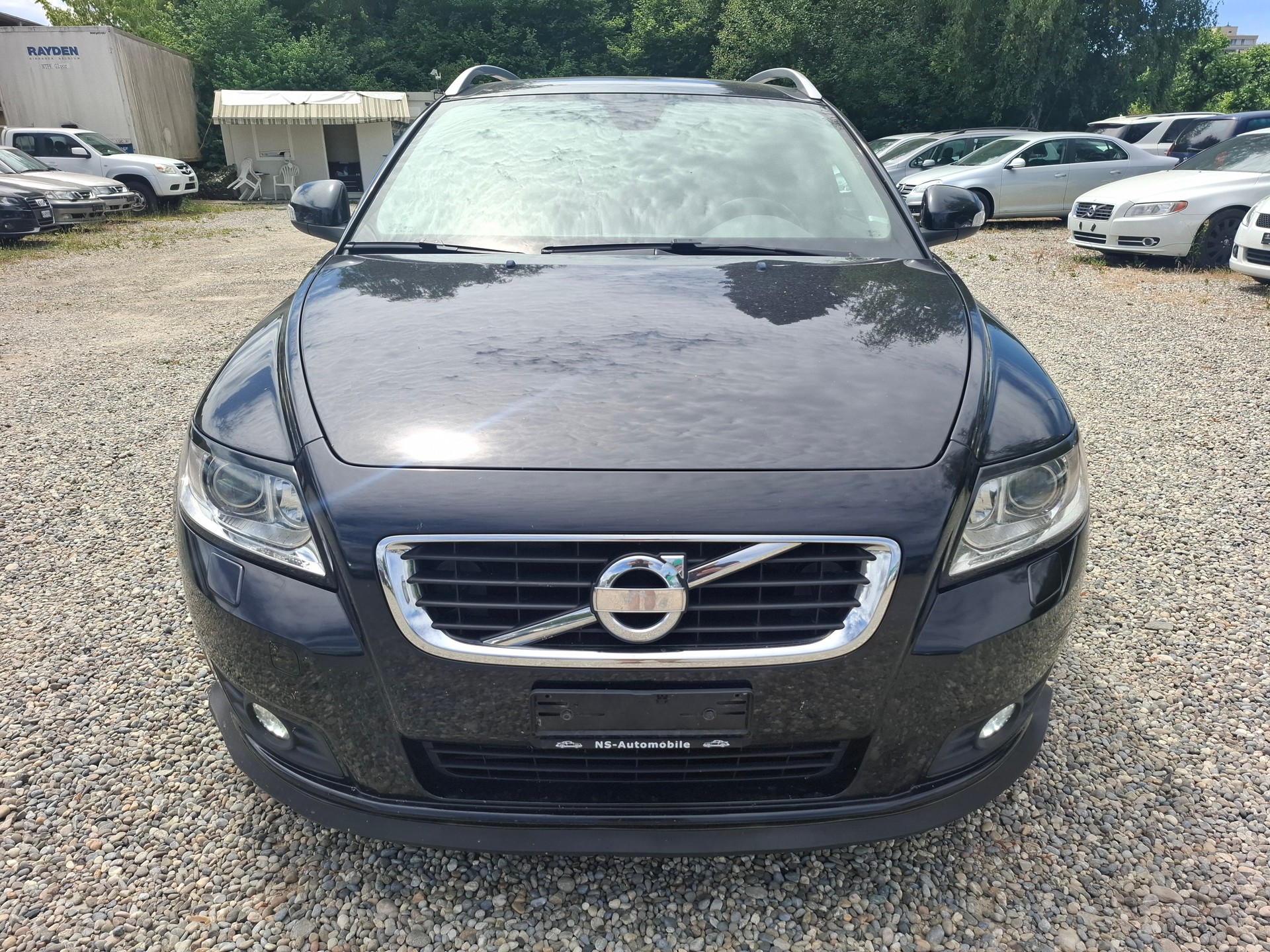 VOLVO V50 D3 Kinetic Geartronic-image-2