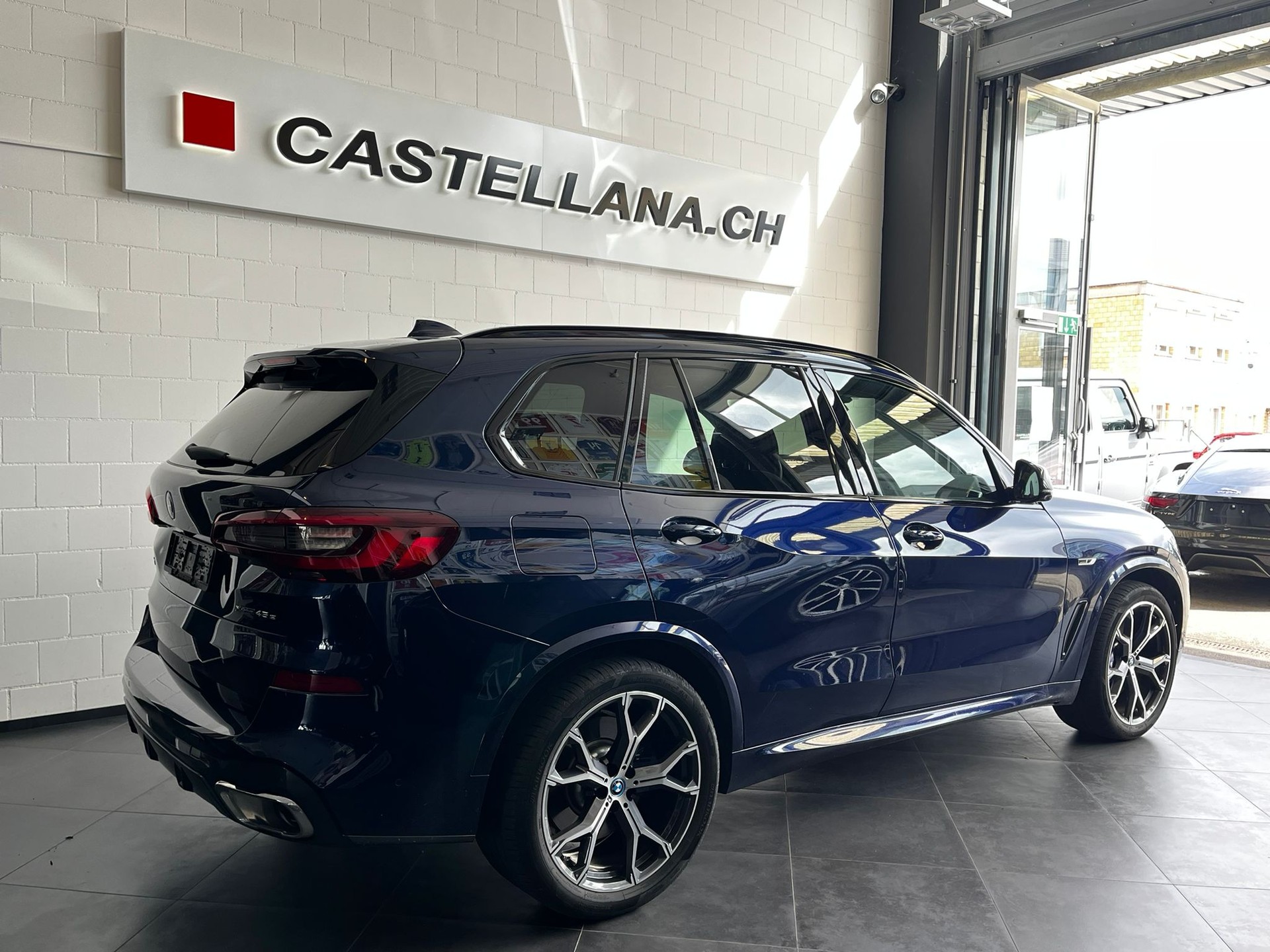 BMW X5 xDrive45e M Sport-image-5