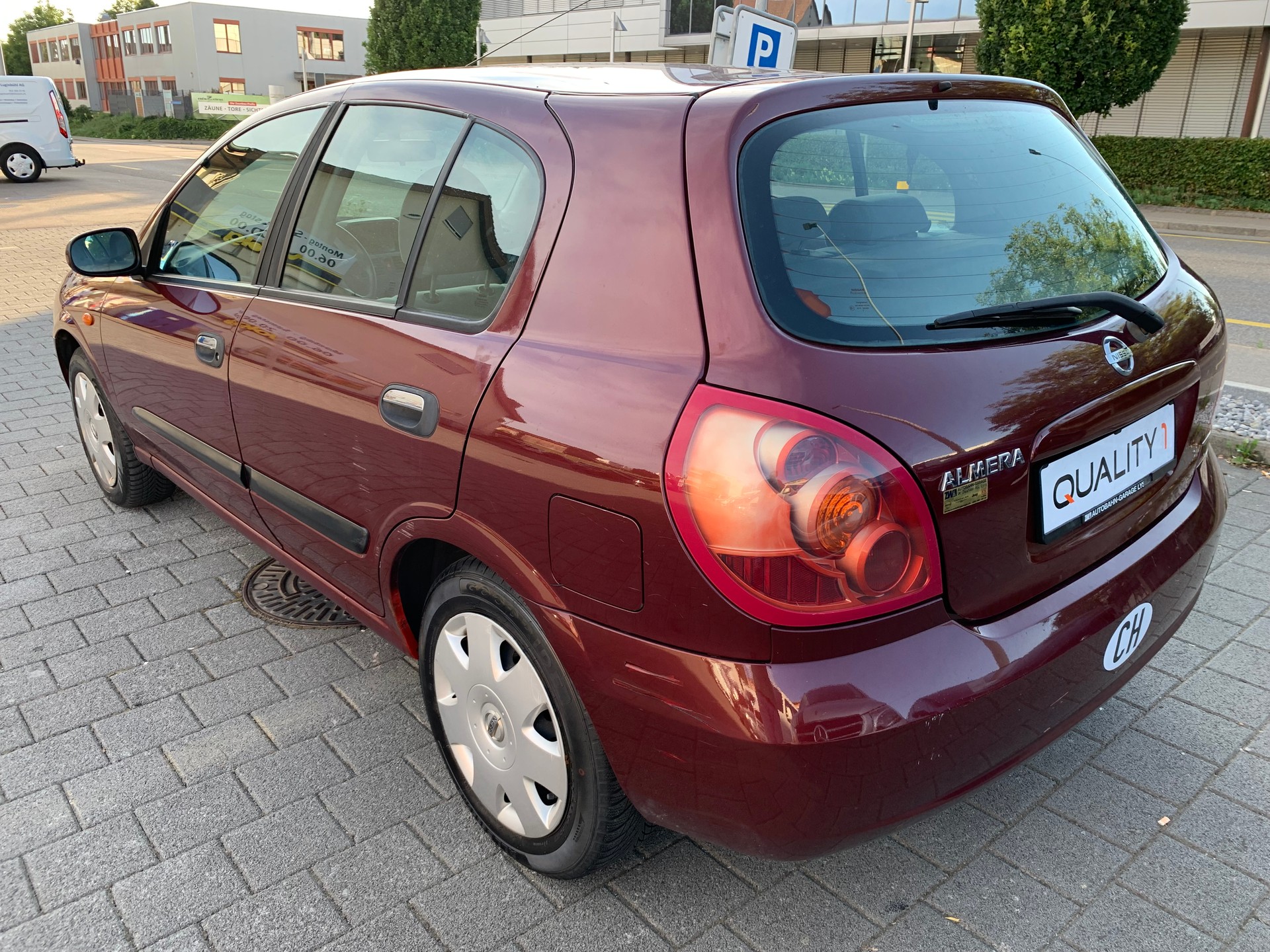 NISSAN Almera 1.5 16V visia-image-3