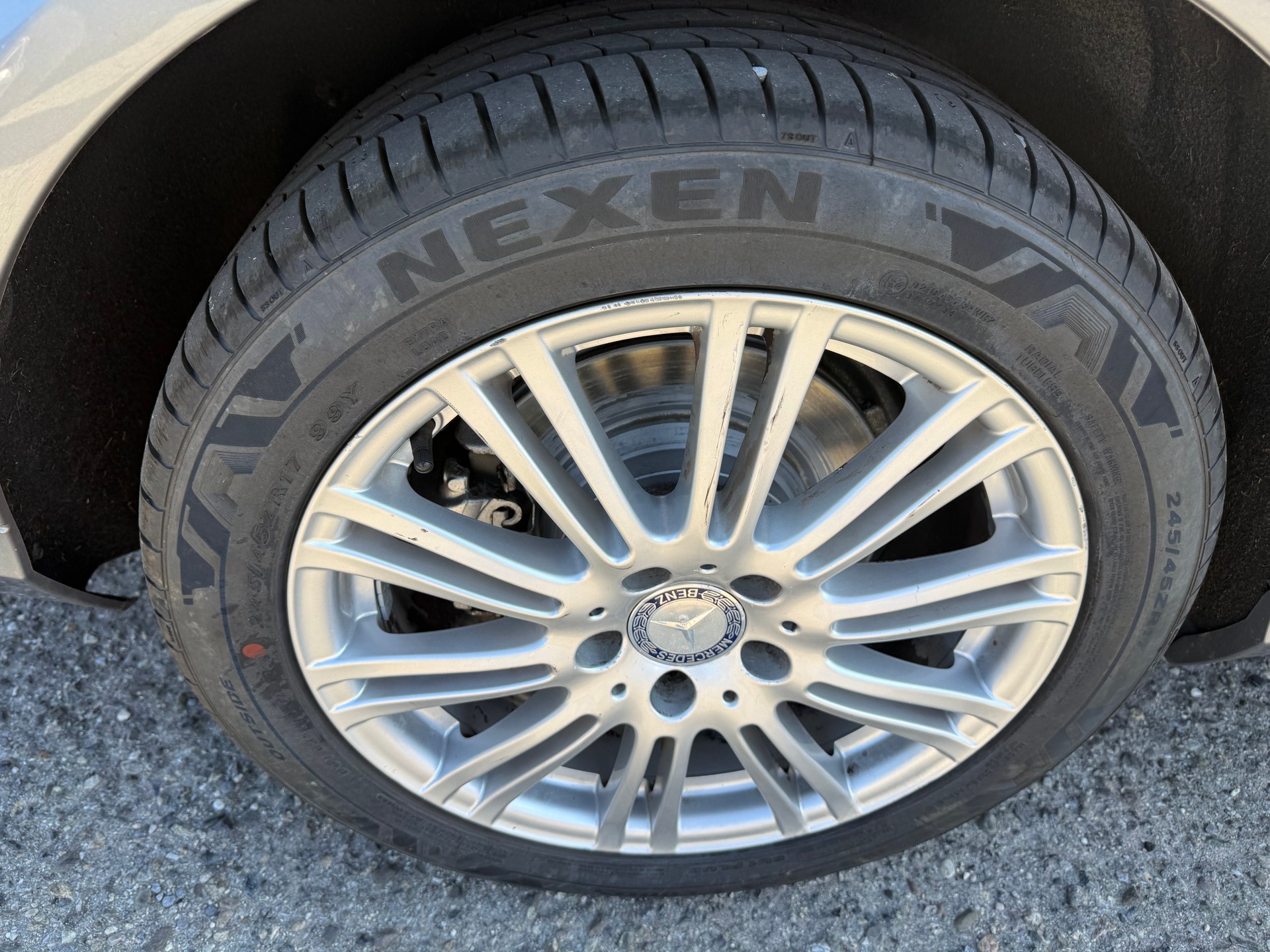 MERCEDES-BENZ E 350 4Matic 7G-Tronic-image-14