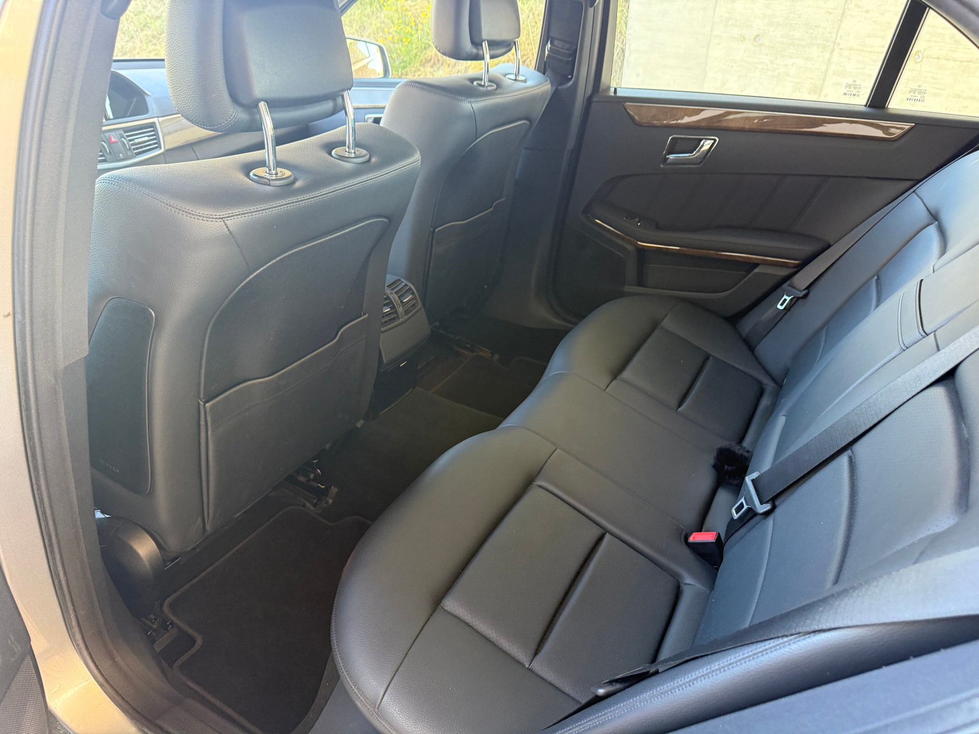 MERCEDES-BENZ E 350 4Matic 7G-Tronic-image-9
