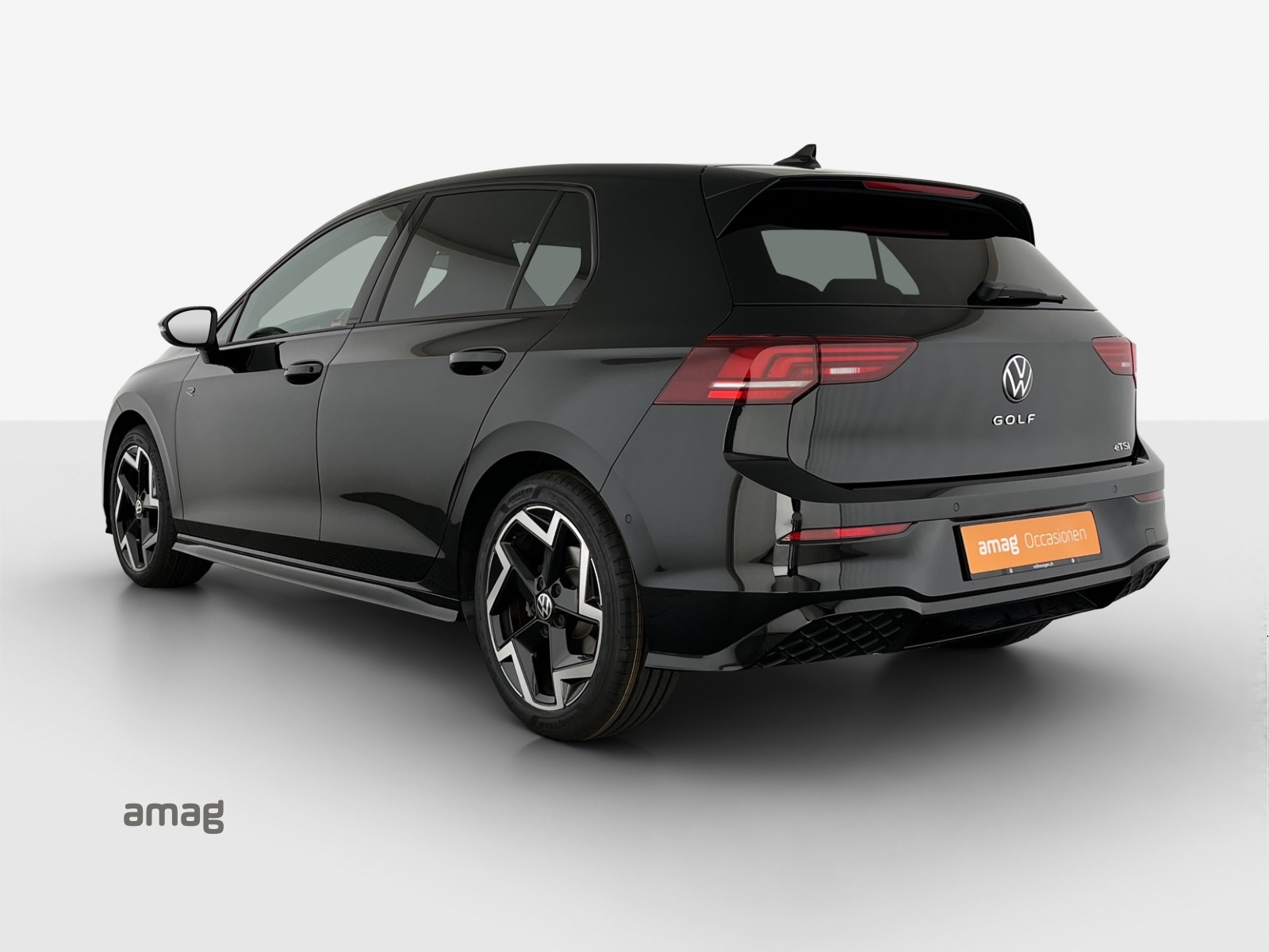 VW Golf 1.5 e TSI mHEV R-Line DSG-showroom-element-2