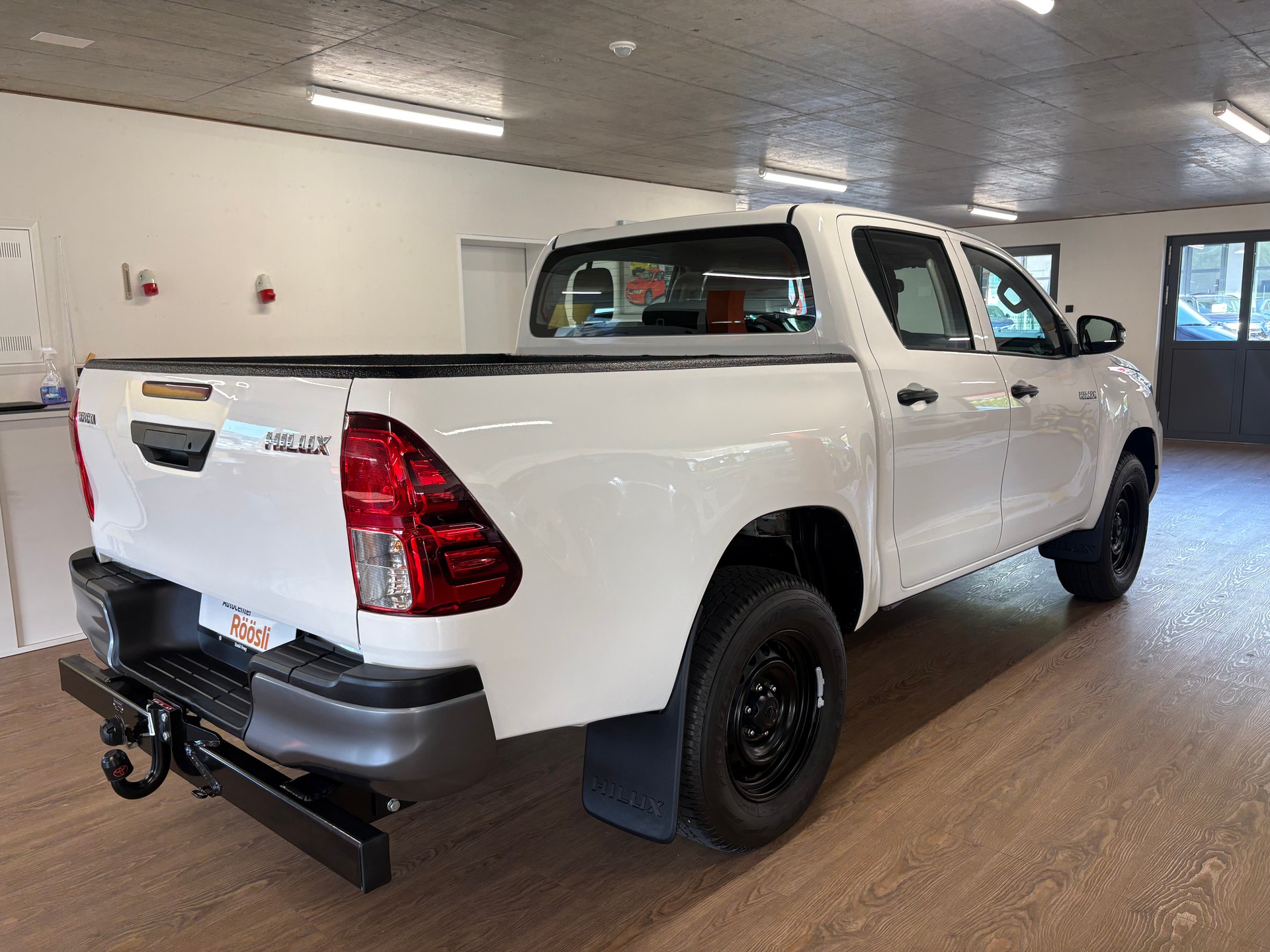 TOYOTA Hilux 2.4D-4D Comfort Double Cab 4x4-image-5