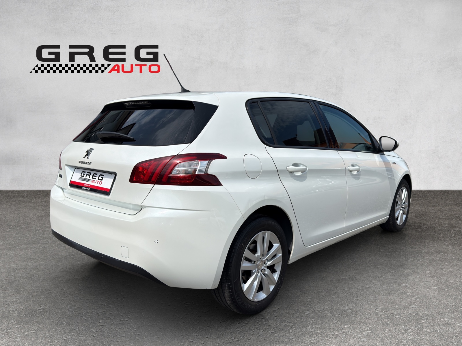PEUGEOT 1.6 BlueHDI Active Automatic-image-4
