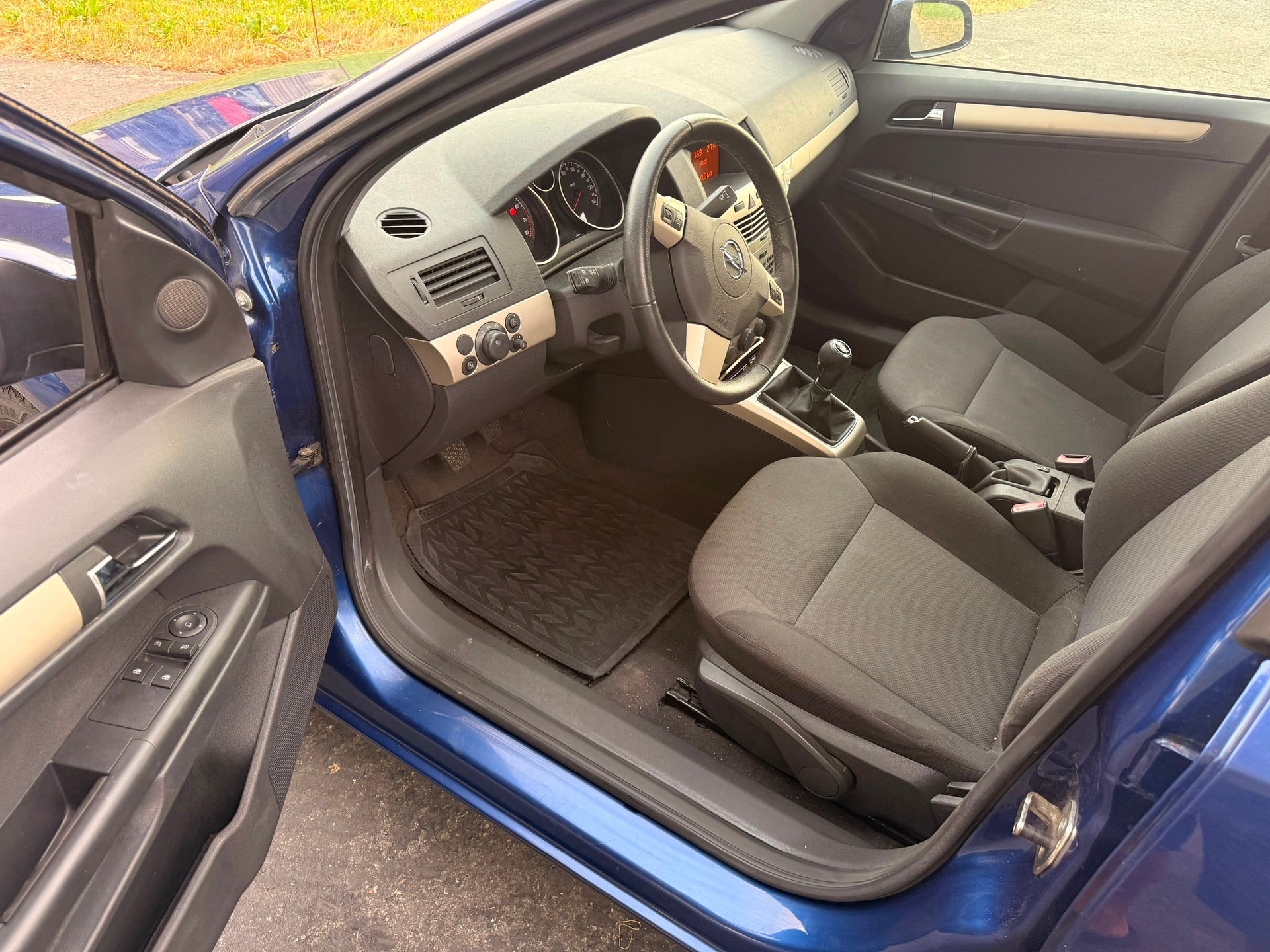 OPEL Astra 2.0i 16V Turbo Sport-image-10