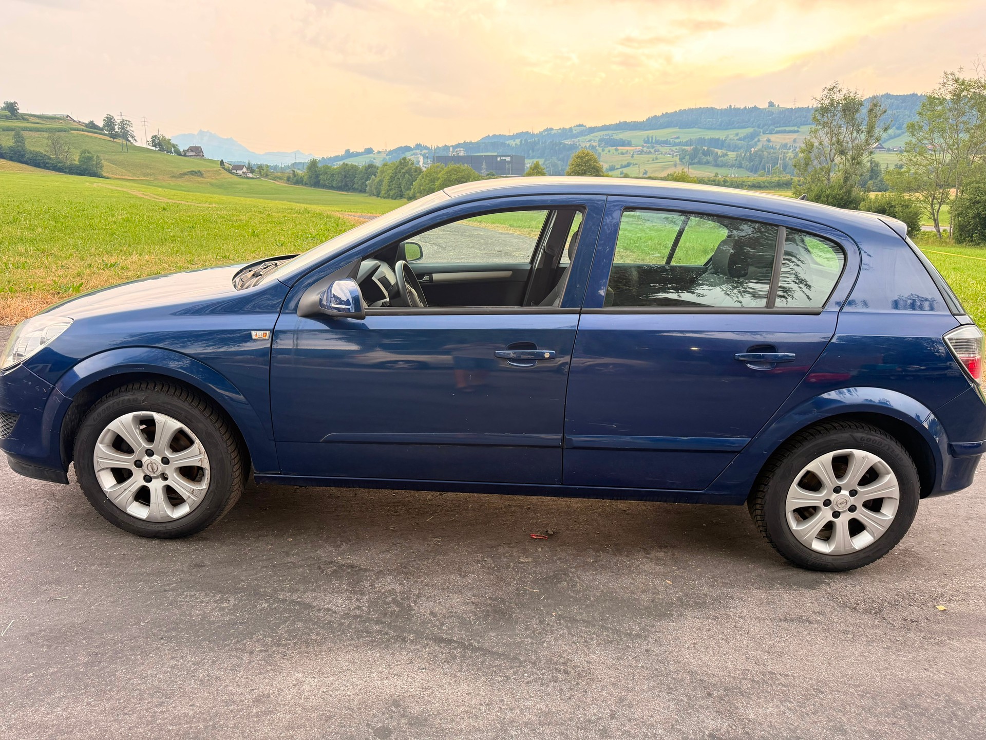 OPEL Astra 2.0i 16V Turbo Sport-image-4