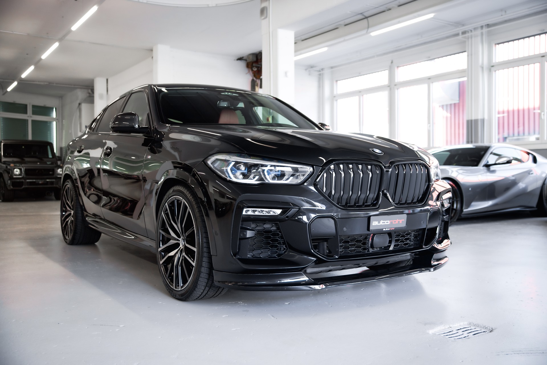 BMW X6 M50d *CH-Fahrzeug mit Gratisservice*-showroom-element-2