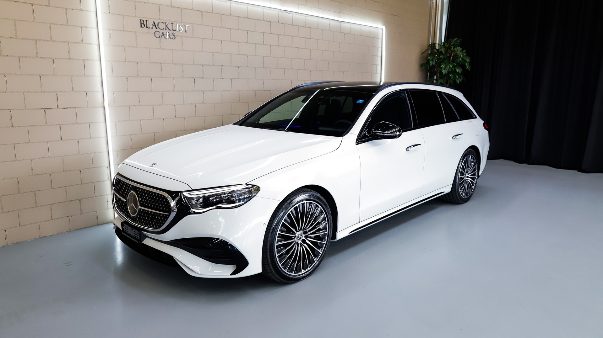 MERCEDES-BENZ E 300 de T 4Matic EQ Hybrid 9G-Tronic