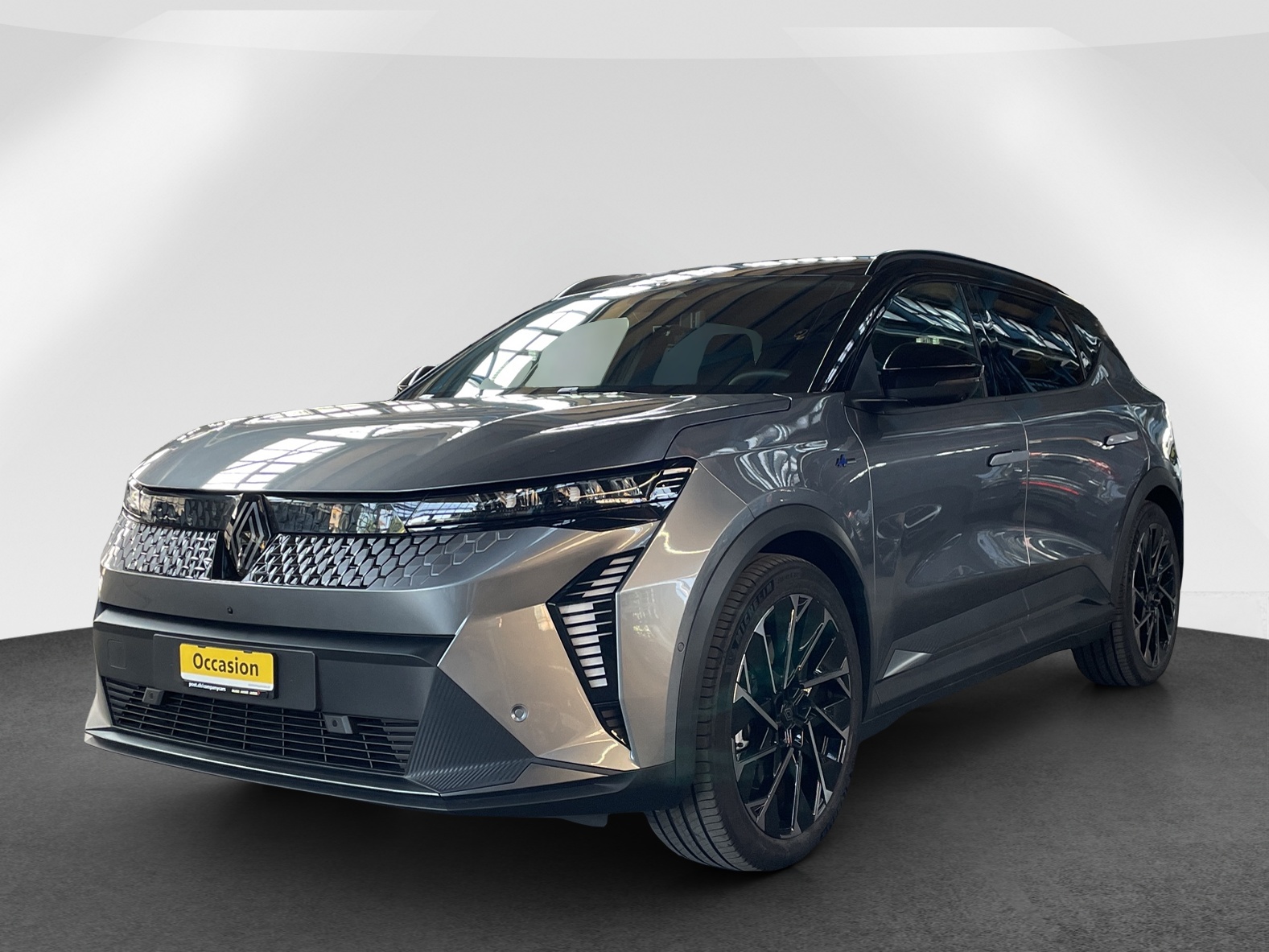 RENAULT Scénic E-Tech esprit Alpine-showroom-element-2