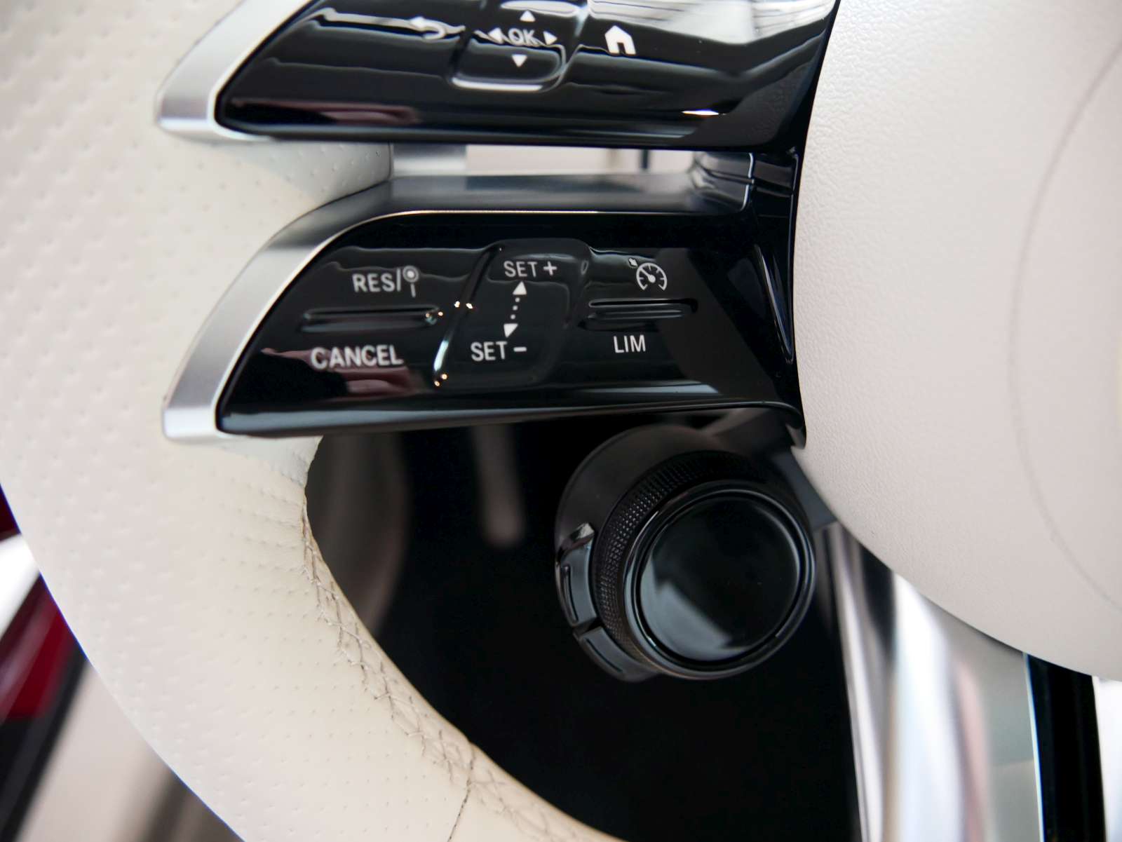 MERCEDES-BENZ AMG GT 63 4Matic+ Executive Edition-image-8