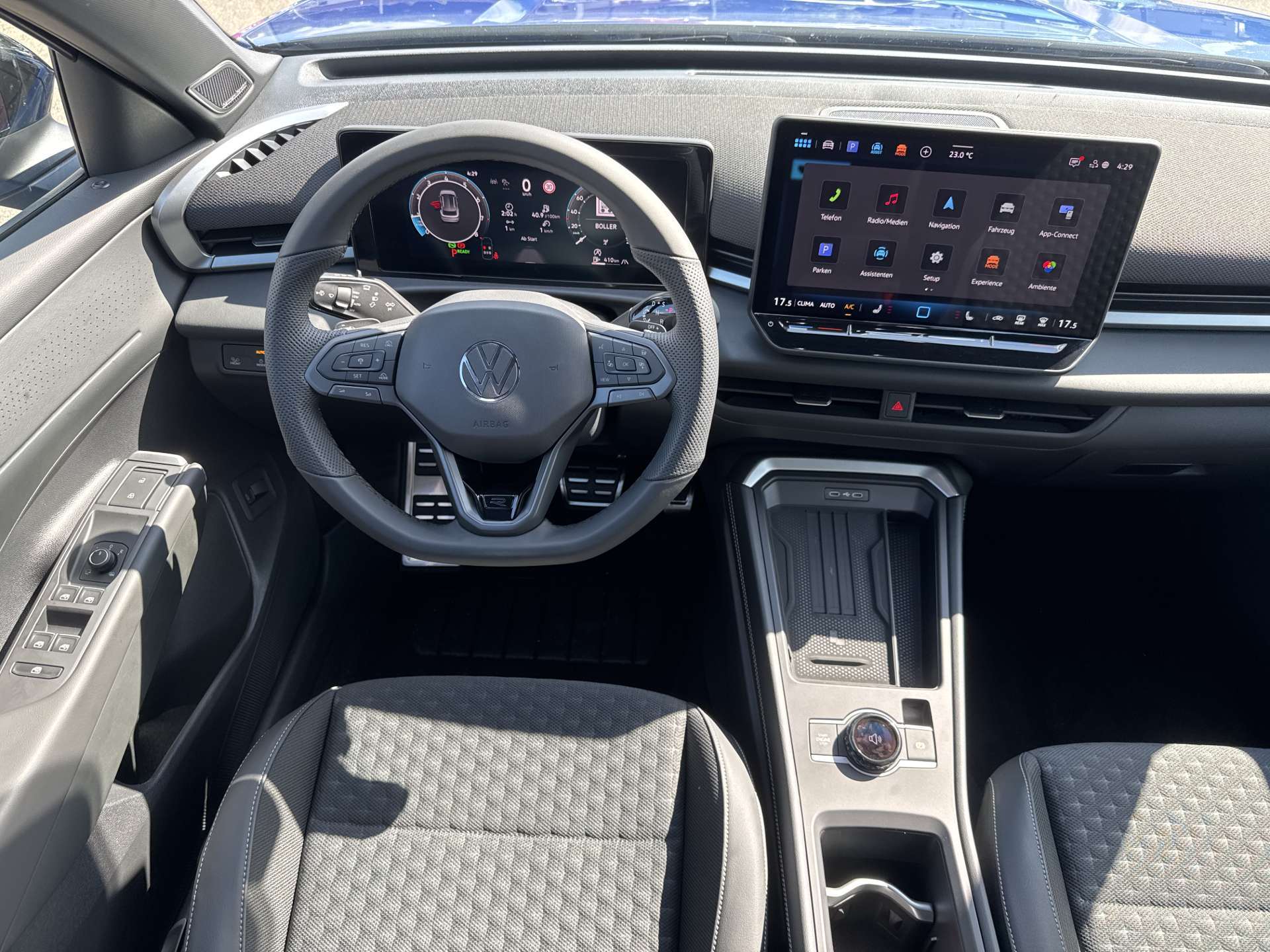 VW T-Roc 1.5 eTSi mHEV R-Line DSG-Automat-showroom-element-3