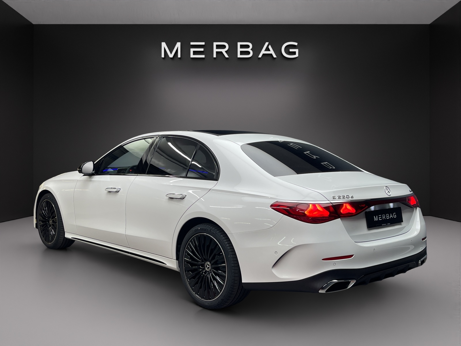 MERCEDES-BENZ E 220 d 4MATIC Limousine-image-2