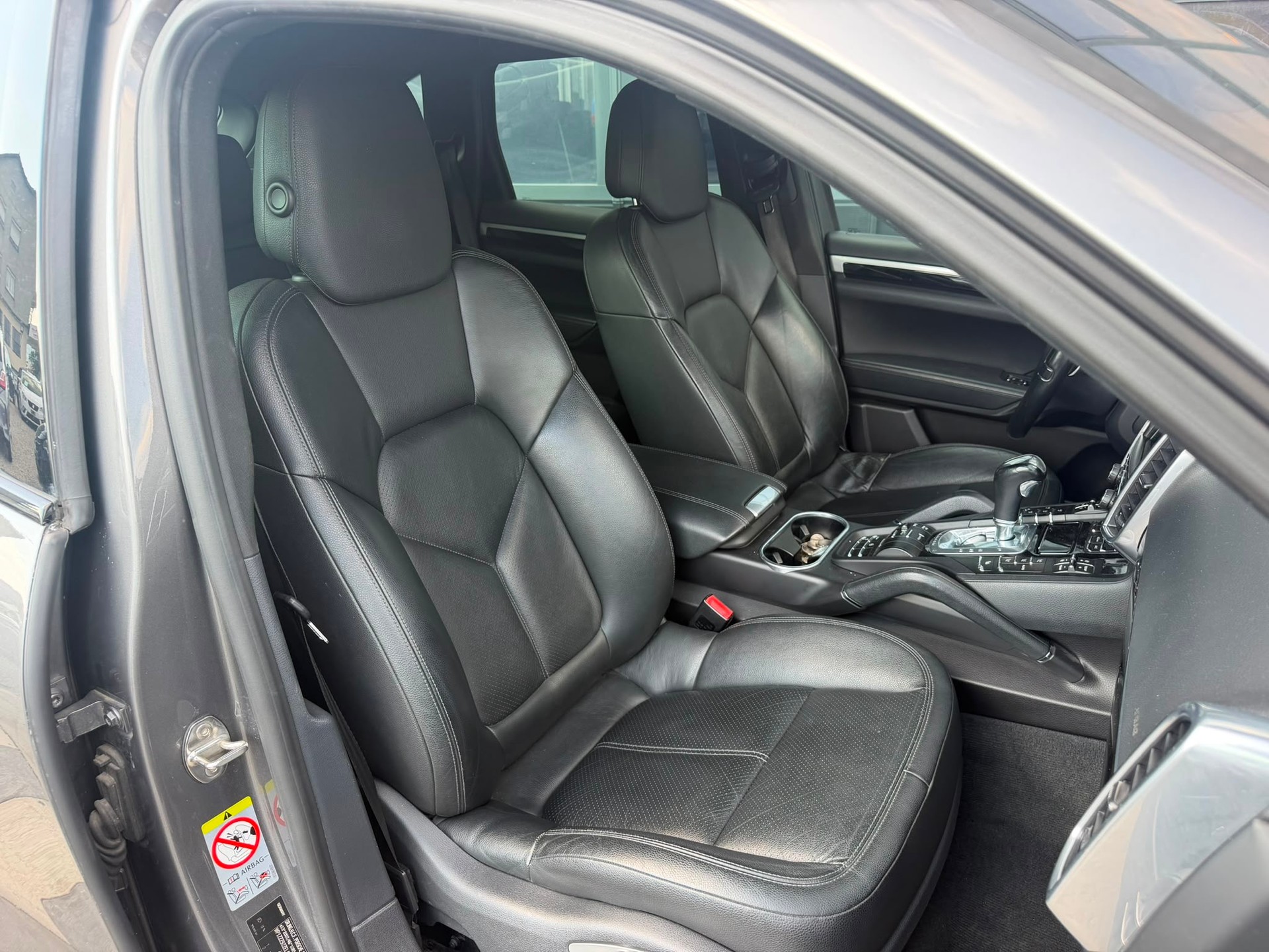 PORSCHE Cayenne Tiptronic-image-11