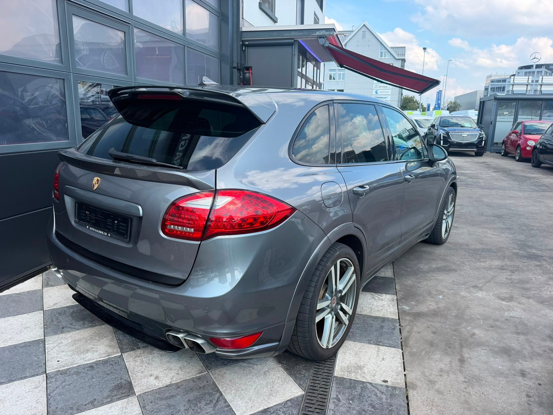 PORSCHE Cayenne Tiptronic-image-6