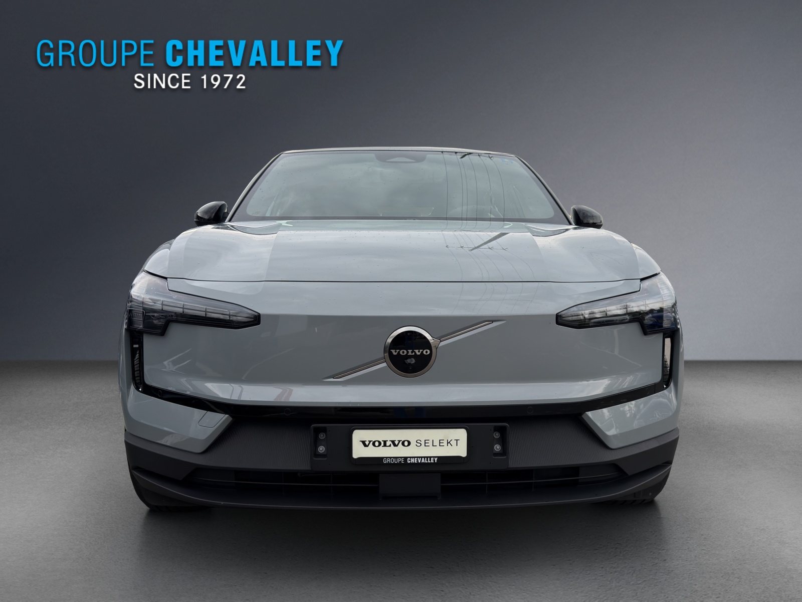 VOLVO EX30 E60 69kWh Single Motor Extended Range Ultra-showroom-element-1