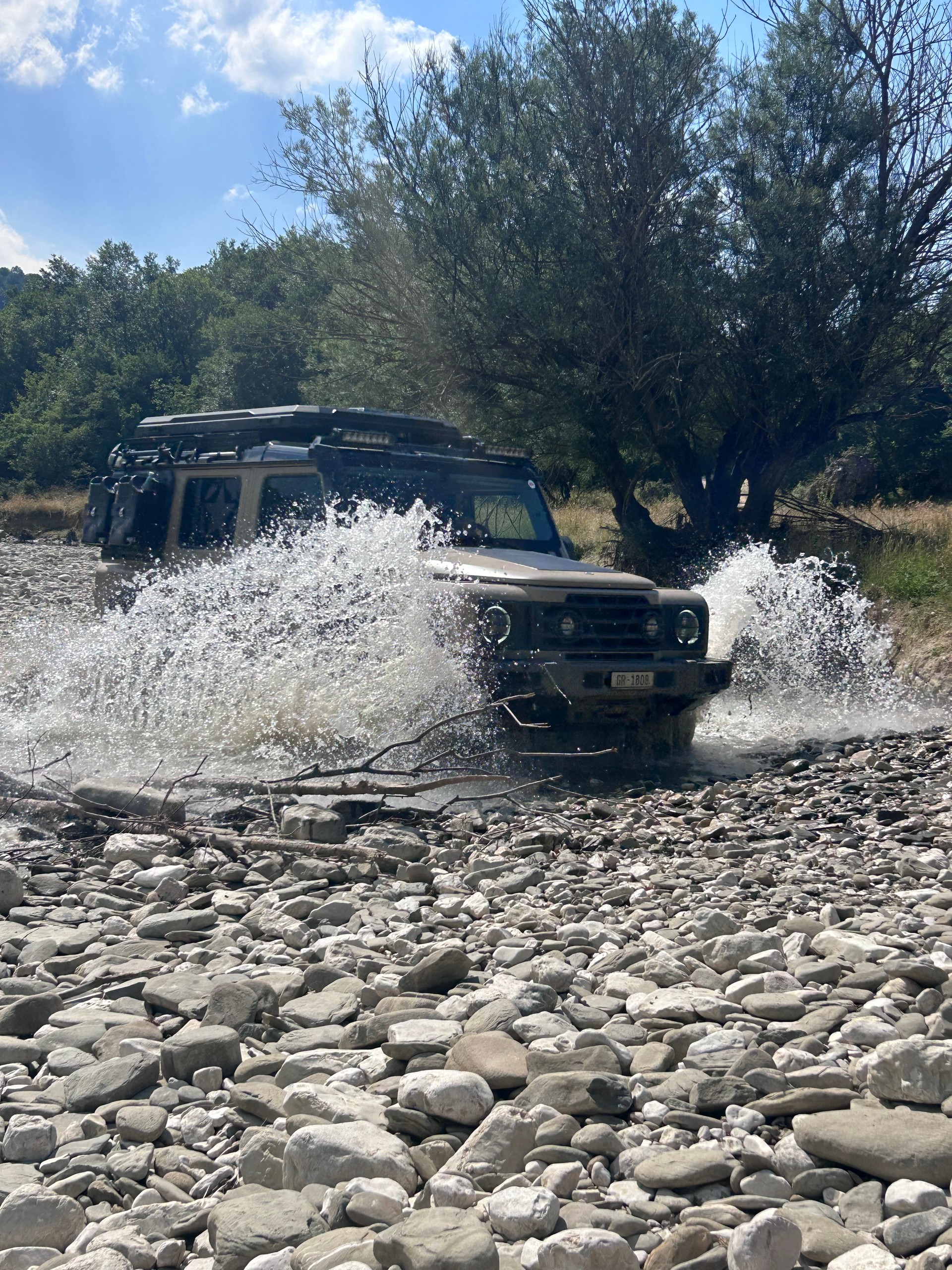 INEOS Grenadier Utility Wagon 3.0 Twin Turbo Diesel by capricorntrucks.ch