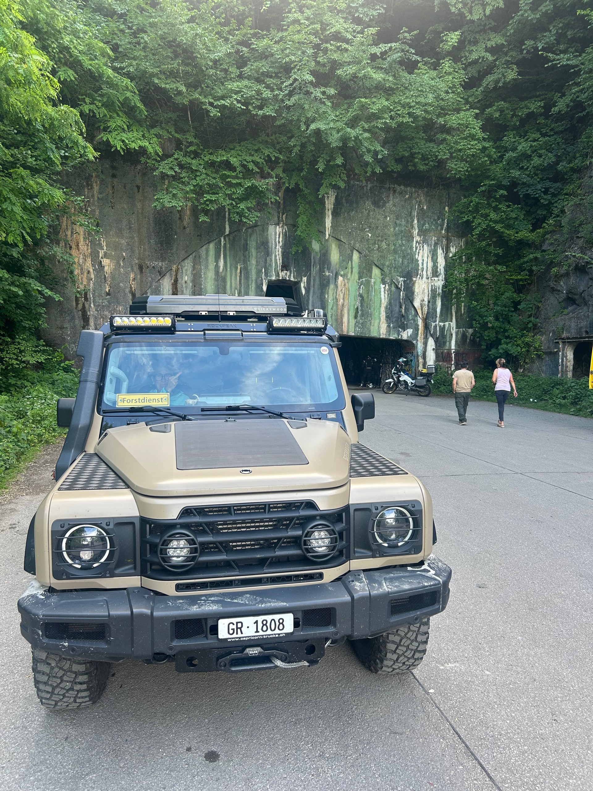 INEOS Grenadier Utility Wagon 3.0 Twin Turbo Diesel by capricorntrucks.ch-showroom-element-2