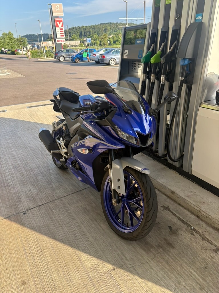 YAMAHA R 125-image-0