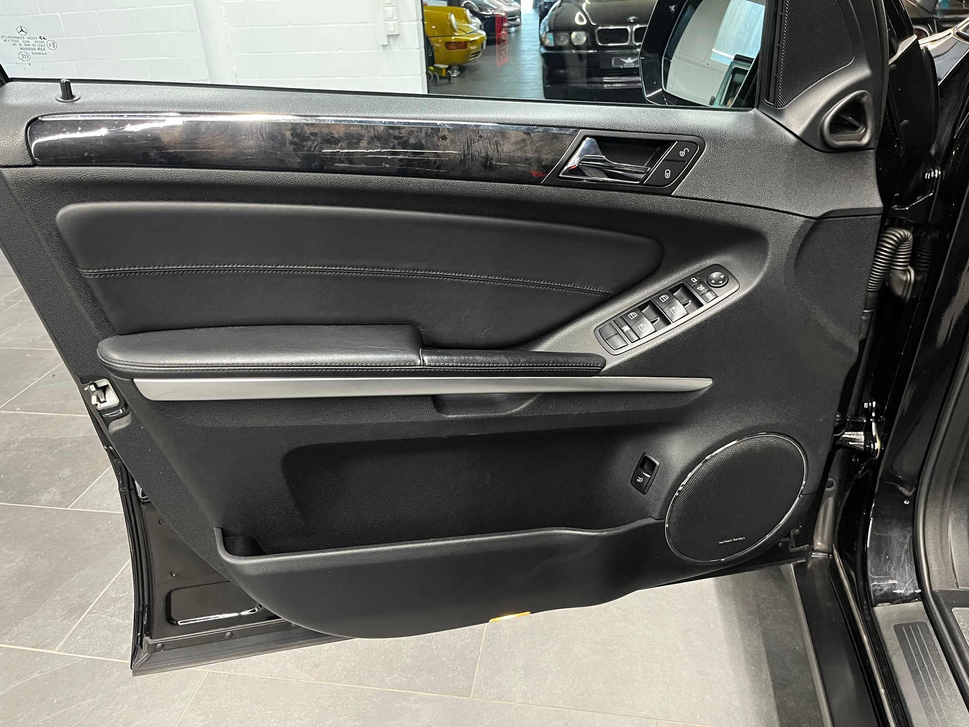 MERCEDES-BENZ ML 63 AMG 4Matic 7G-Tronic BRABUS WIDESTAR-image-10