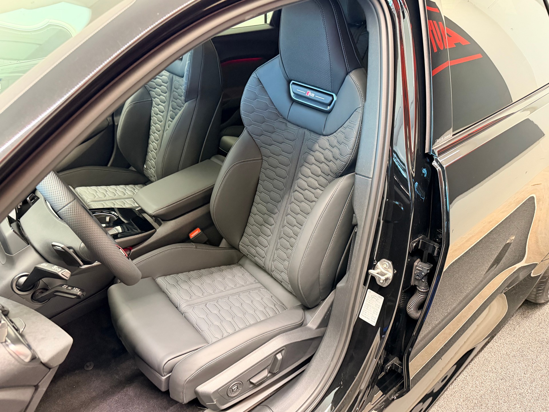 AUDI RS 5 Avant TFSI 470 kW Tiptronic quattro-image-17