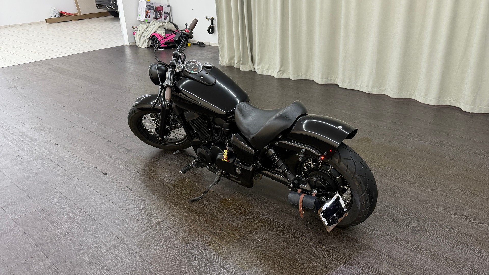HONDA VT 750 C2B Shadow Black Spirit-image-4
