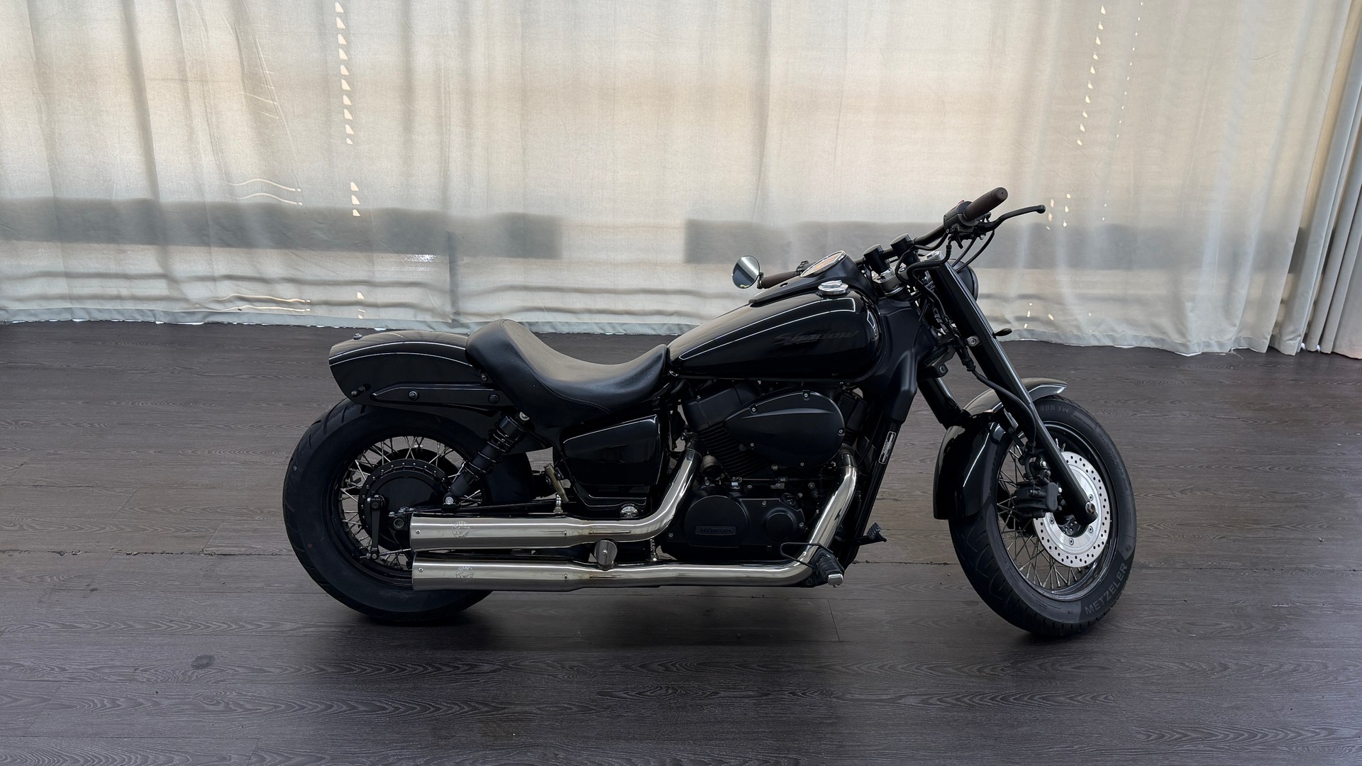 HONDA VT 750 C2B Shadow Black Spirit-image-6