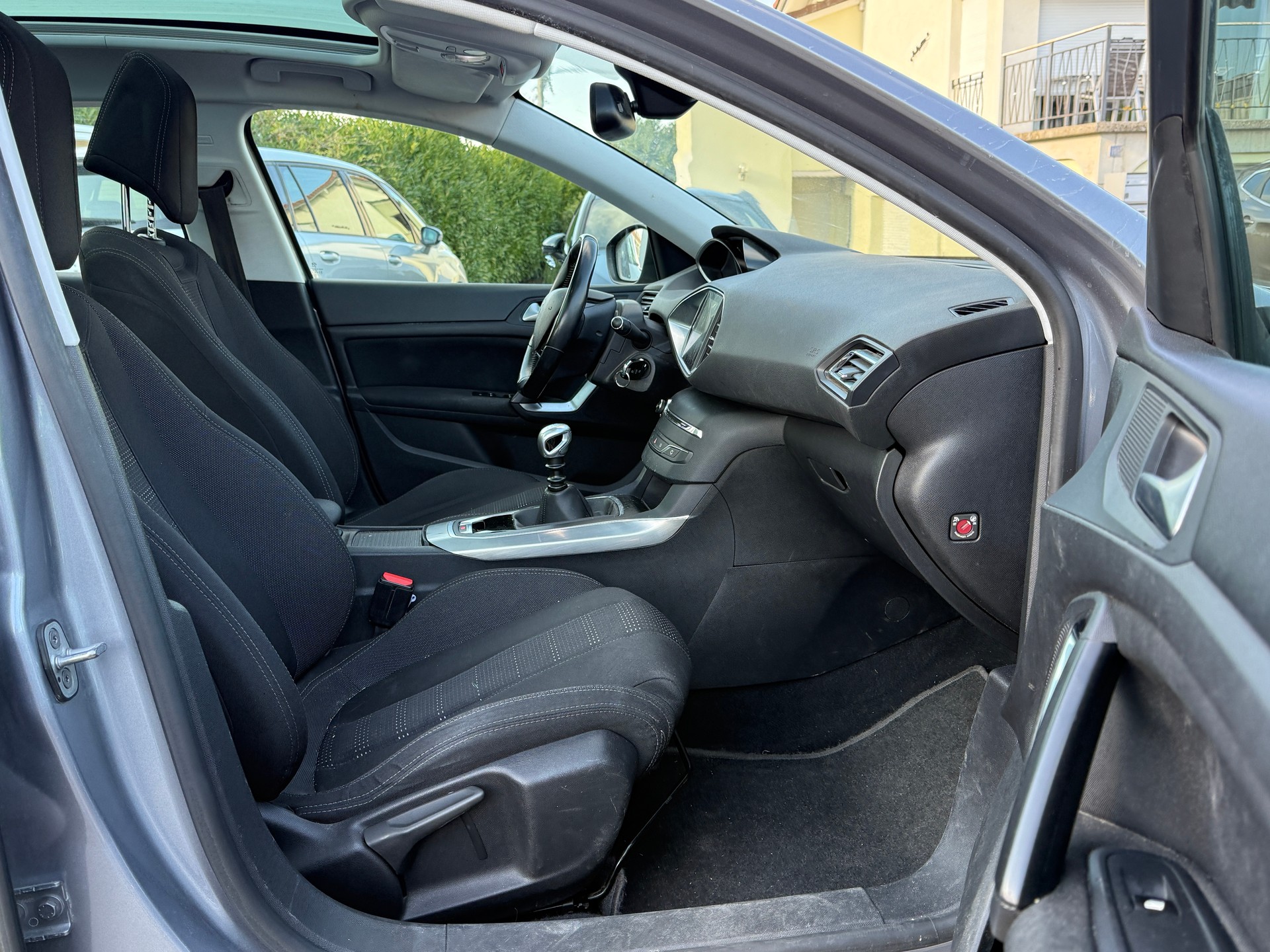 PEUGEOT 308 SW 1.2 THP Allure - Témoin de moteur reste allumé - Problème moteur - Pour Export !-image-18
