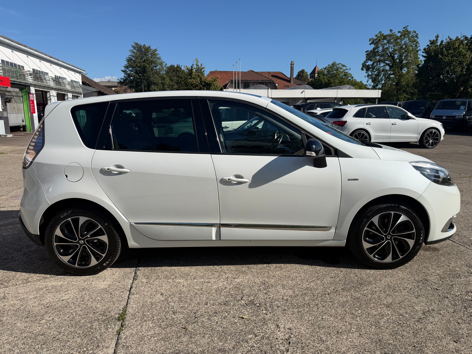 RENAULT Scénic 1.2 16V Turbo Bose-image-5