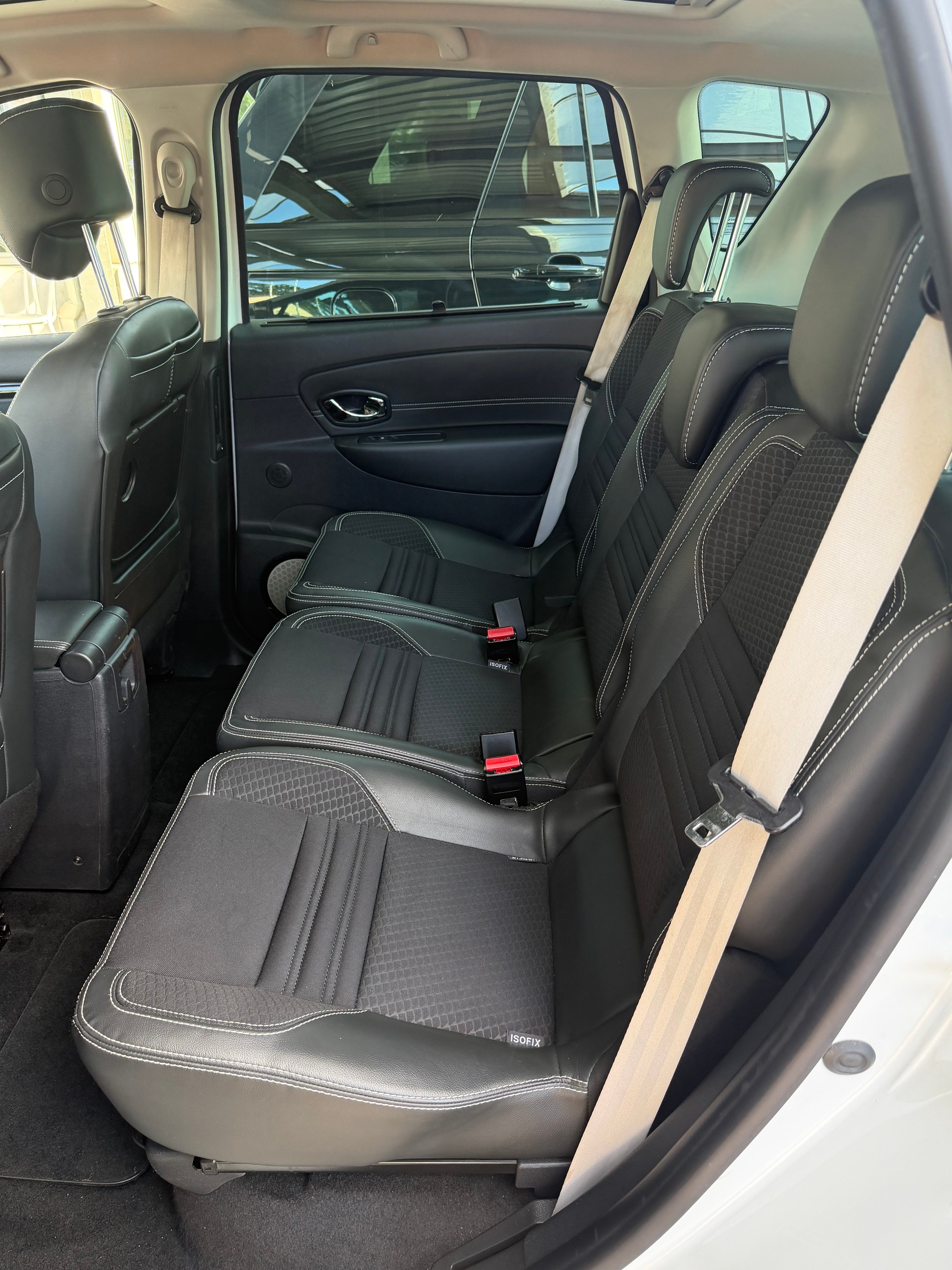 RENAULT Scénic 1.2 16V Turbo Bose-image-11