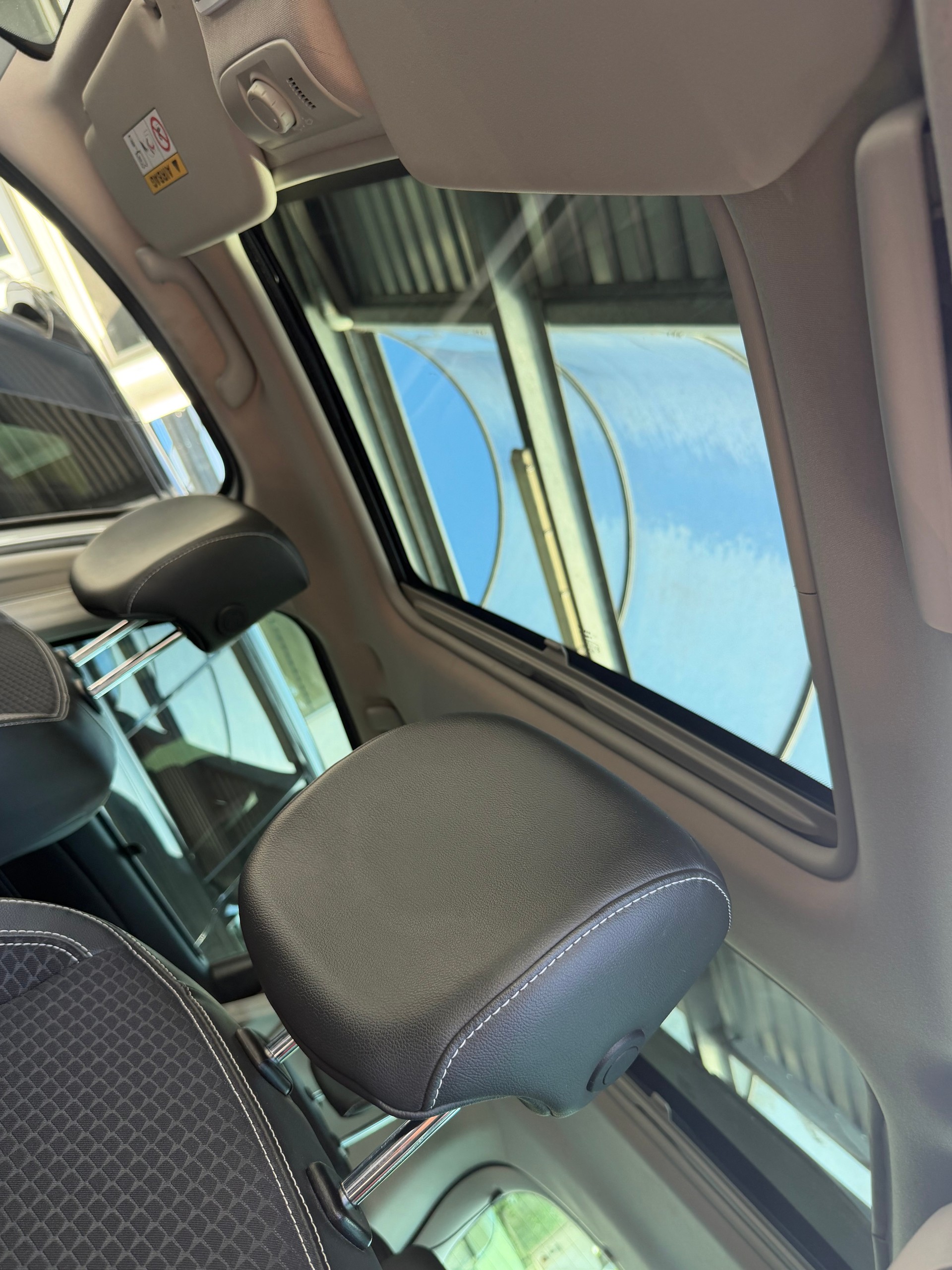 RENAULT Scénic 1.2 16V Turbo Bose-image-8