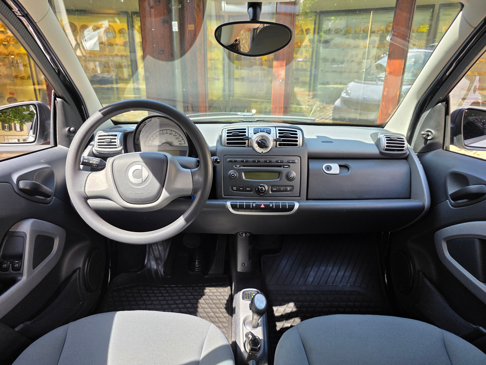 SMART fortwo black & white limited mhd softouch-image-10