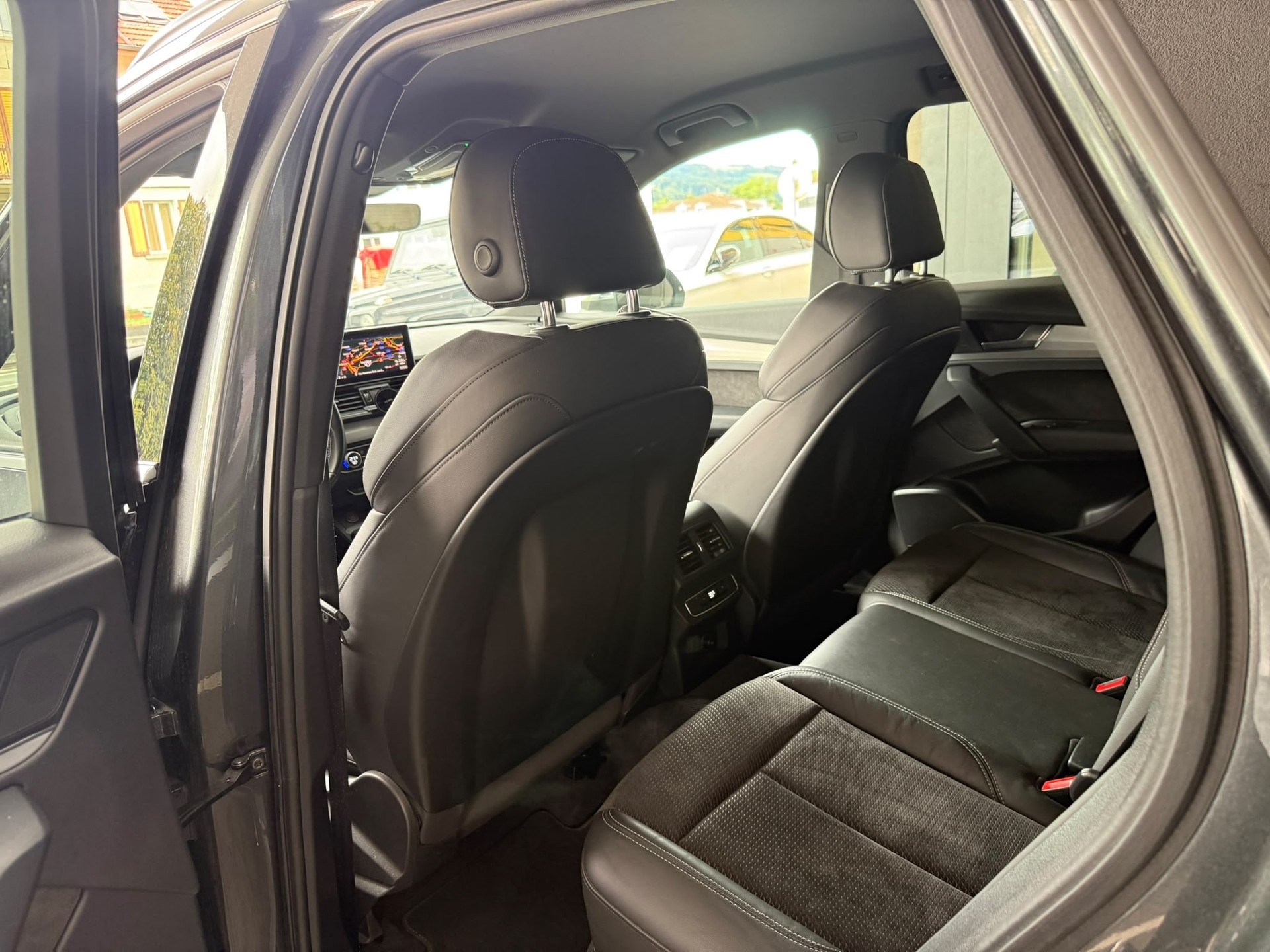 AUDI SQ5 TDI quattro tiptronic-image-18