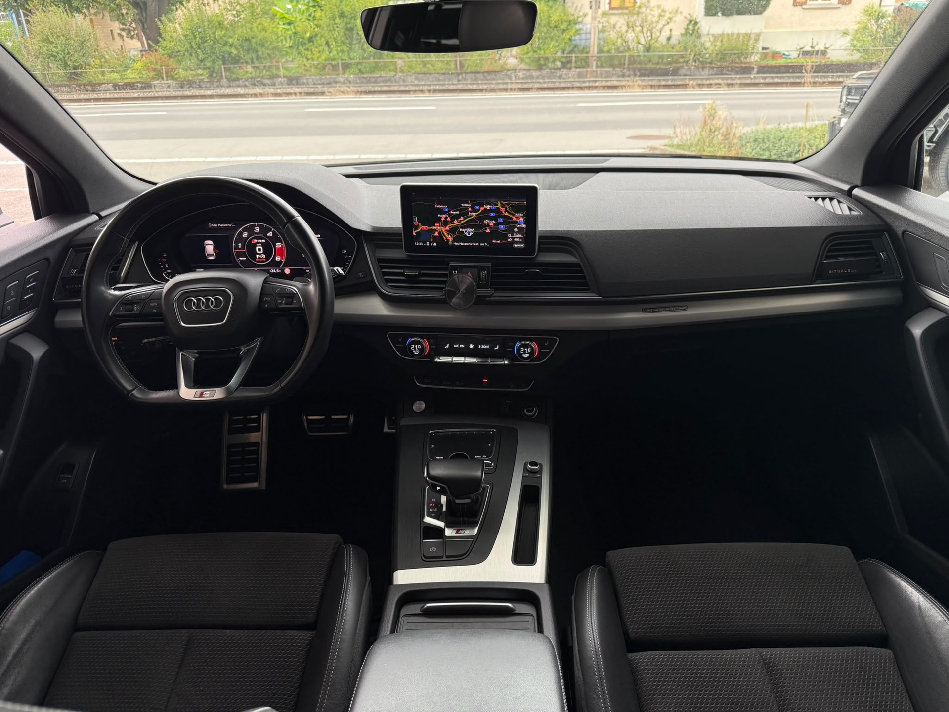 AUDI SQ5 TDI quattro tiptronic-image-22