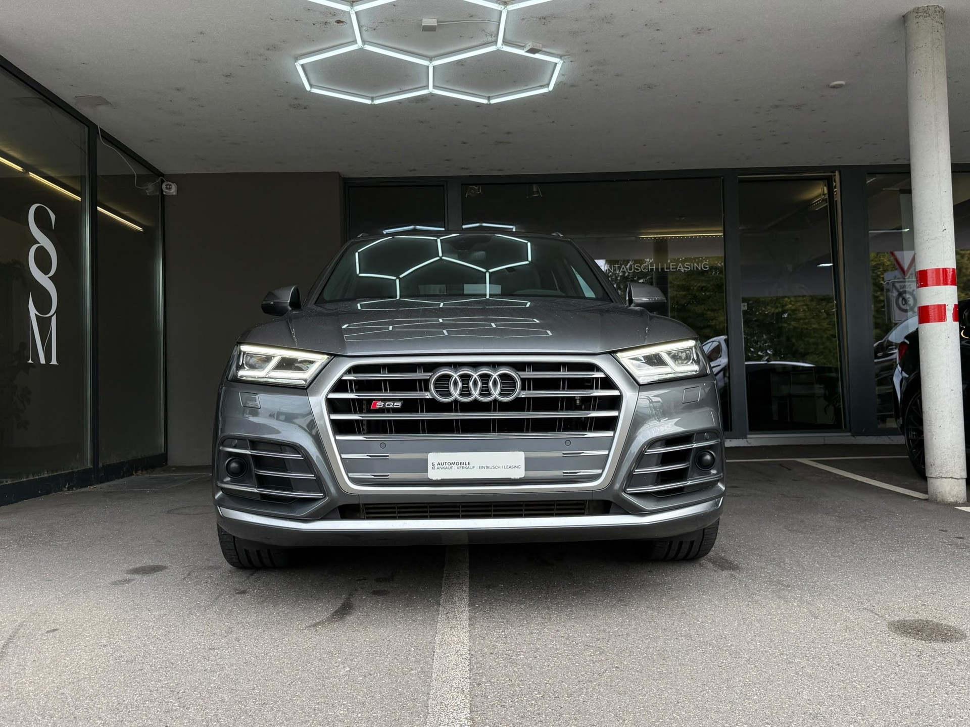 AUDI SQ5 TDI quattro tiptronic-showroom-element-1