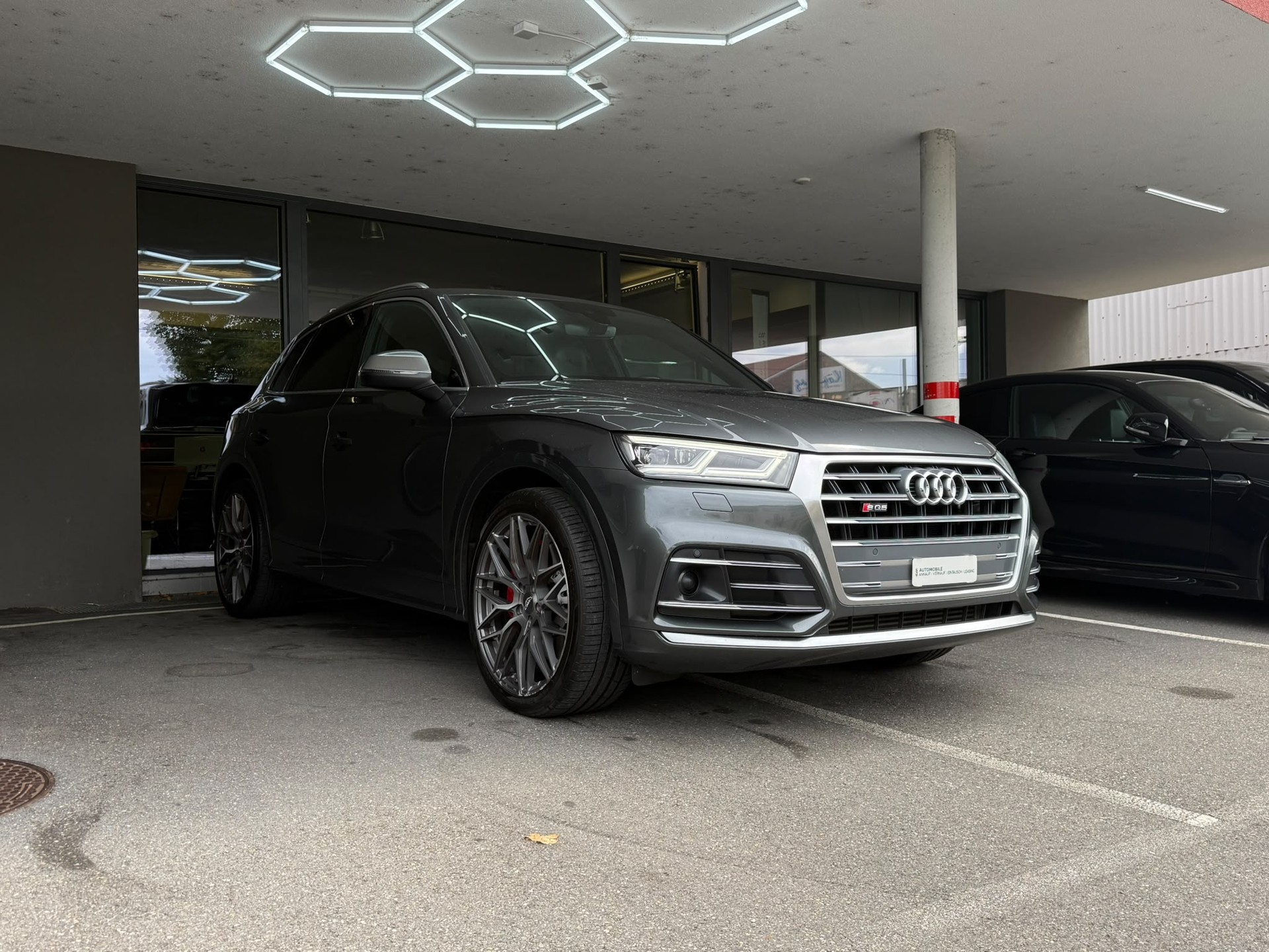 AUDI SQ5 TDI quattro tiptronic-showroom-element-2