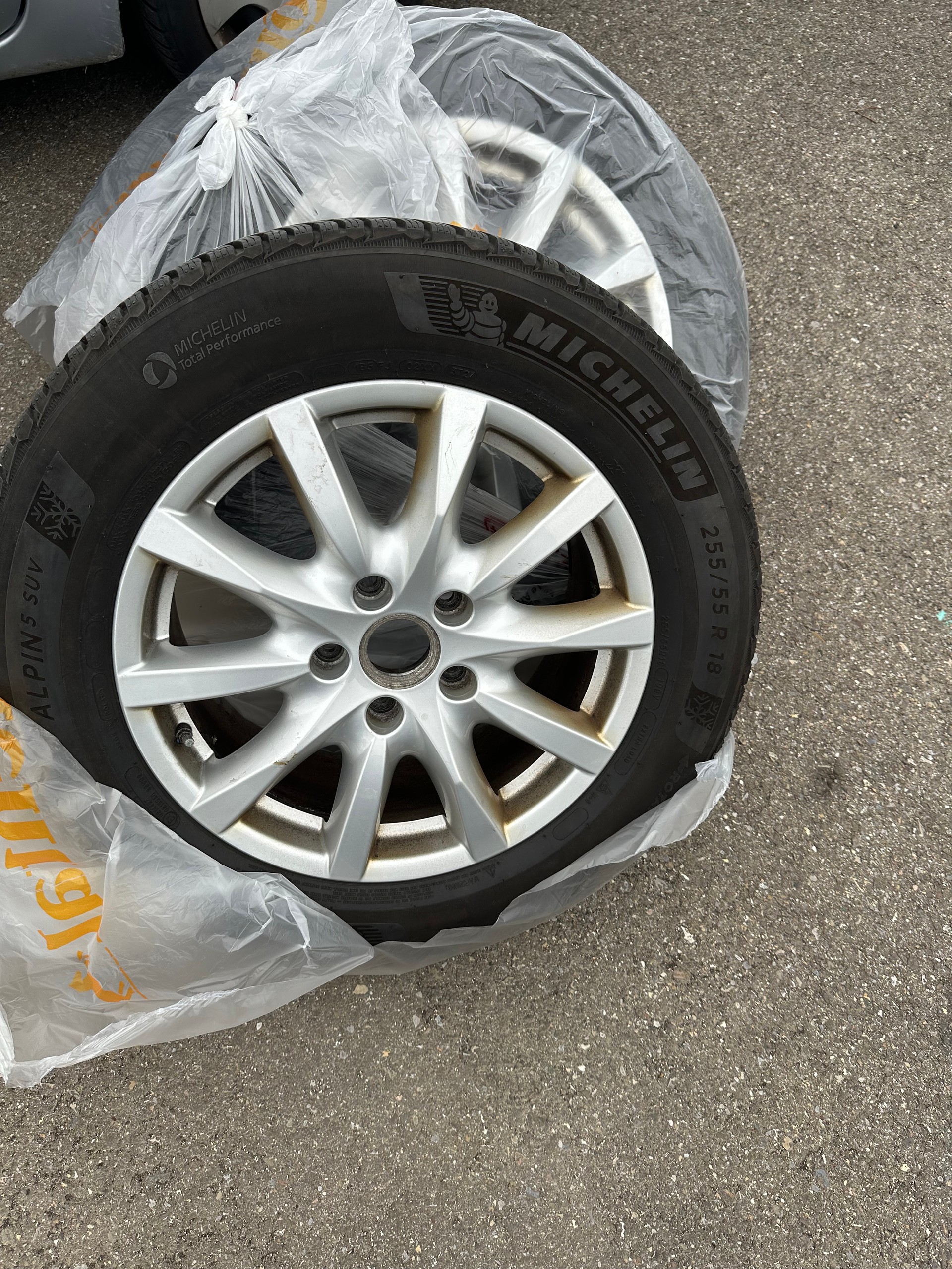 PORSCHE Cayenne S-image-12