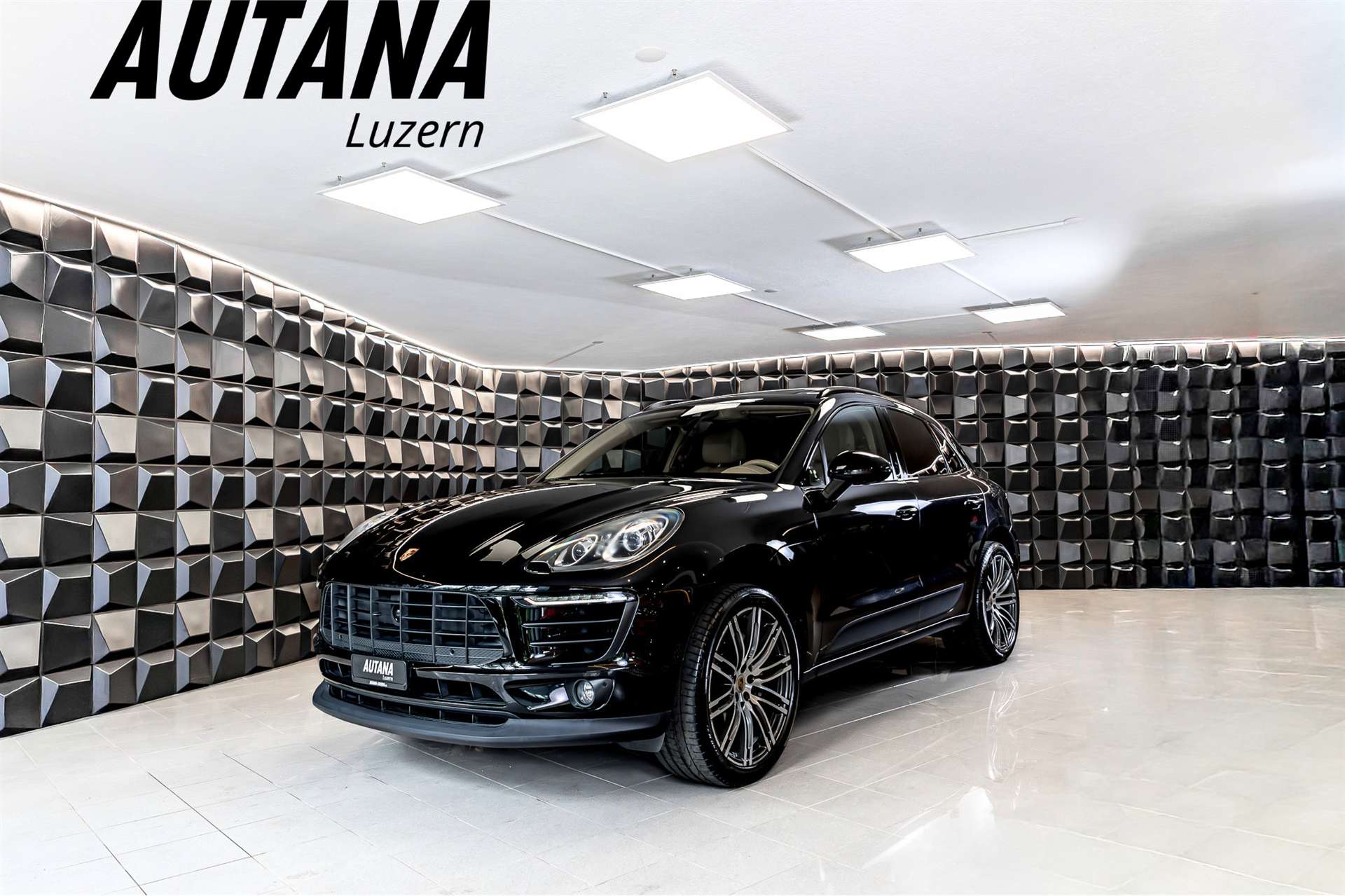PORSCHE Macan S PDK