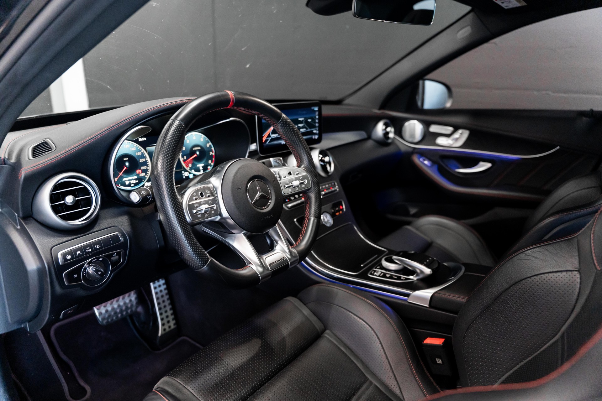 MERCEDES-BENZ C 43 AMG 4Matic Speedshift TCT 9G / Burmester / Head-Up / Pano-Schiebedach / AMG Sitze / Ab Service-image-8