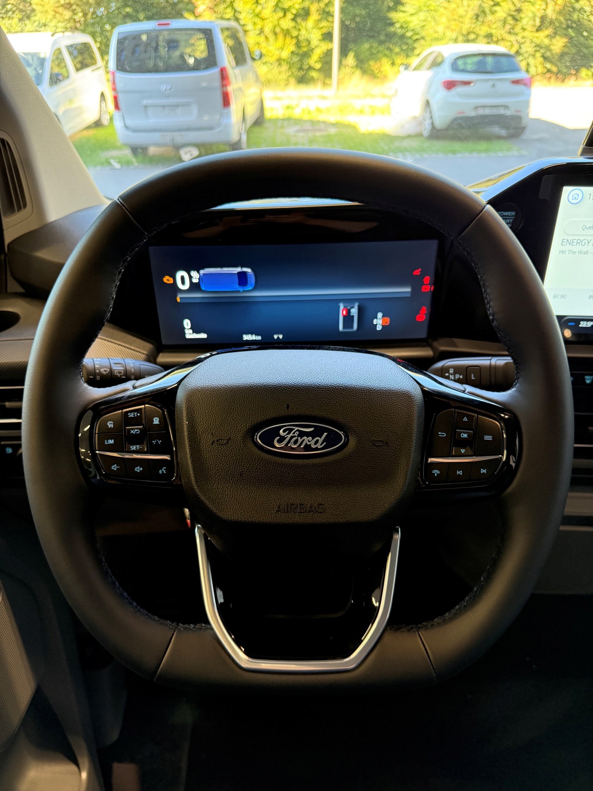 FORD Transit Custom Combi PHEV 320 L2H1 Limited Automat Einzigartig! 2 Rollstühle gleichzeitig!-image-11