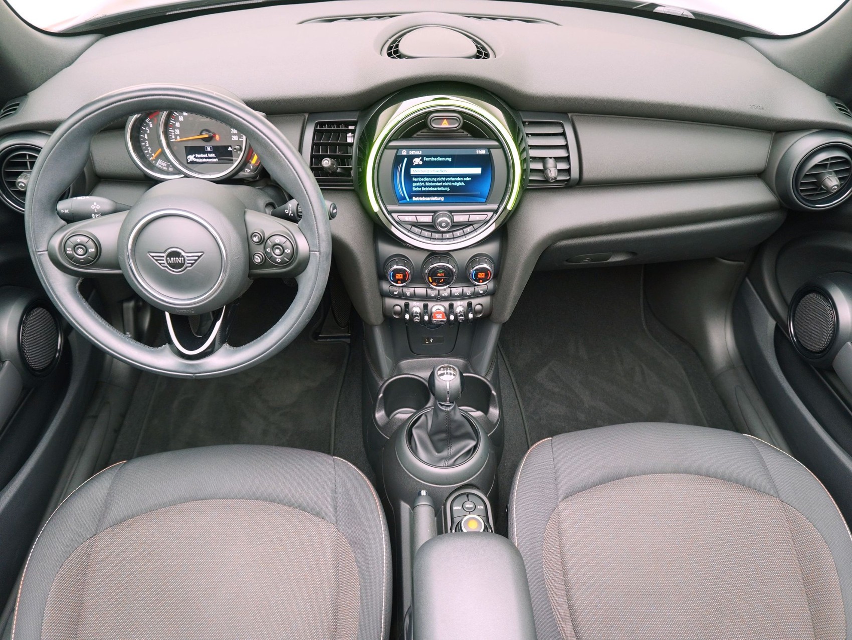 MINI Mini Cabrio F57 1.5i One-image-15