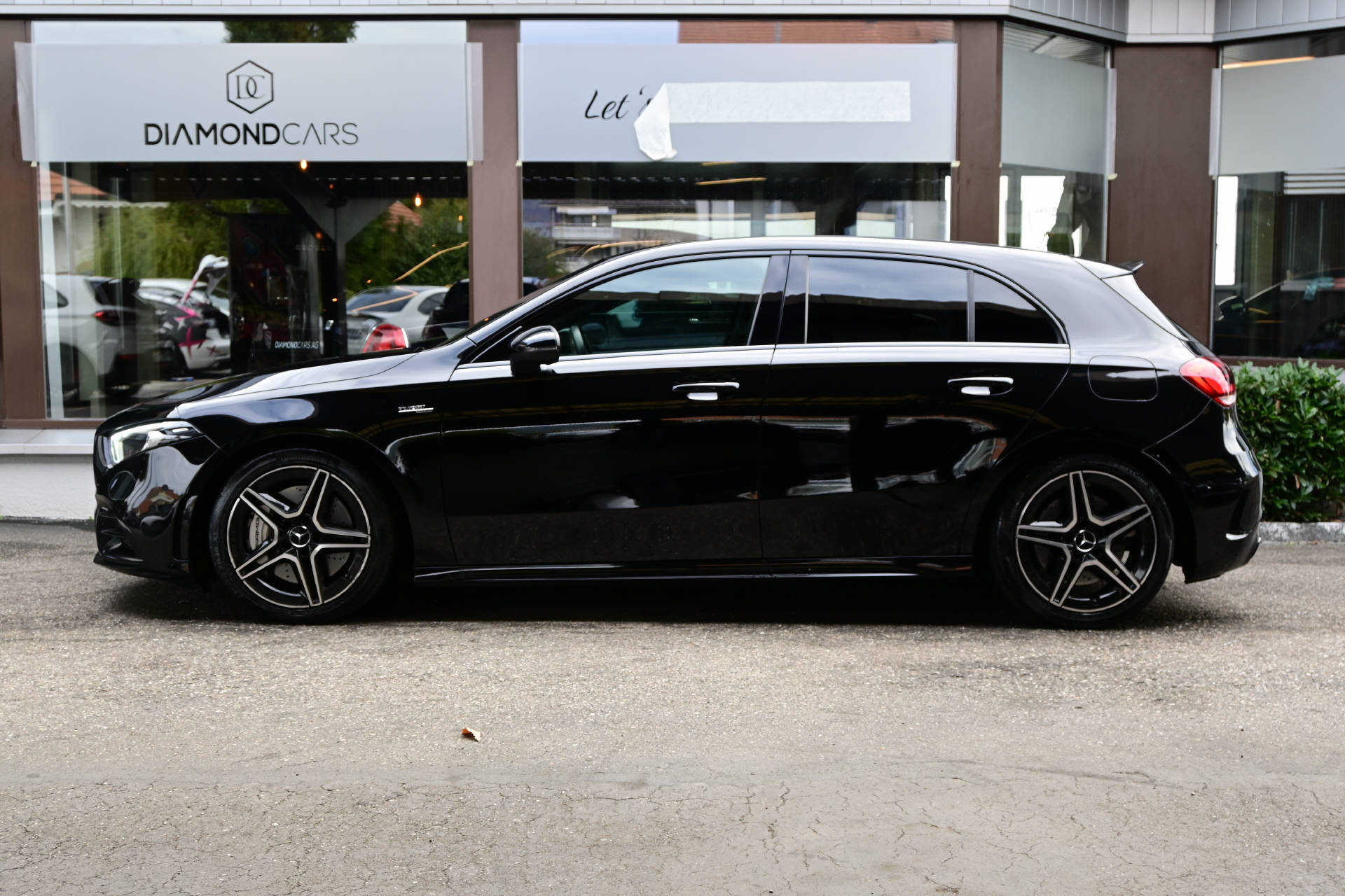 MERCEDES-BENZ A 35 AMG 4matic ** Pack Sport Black AMG**-image-4
