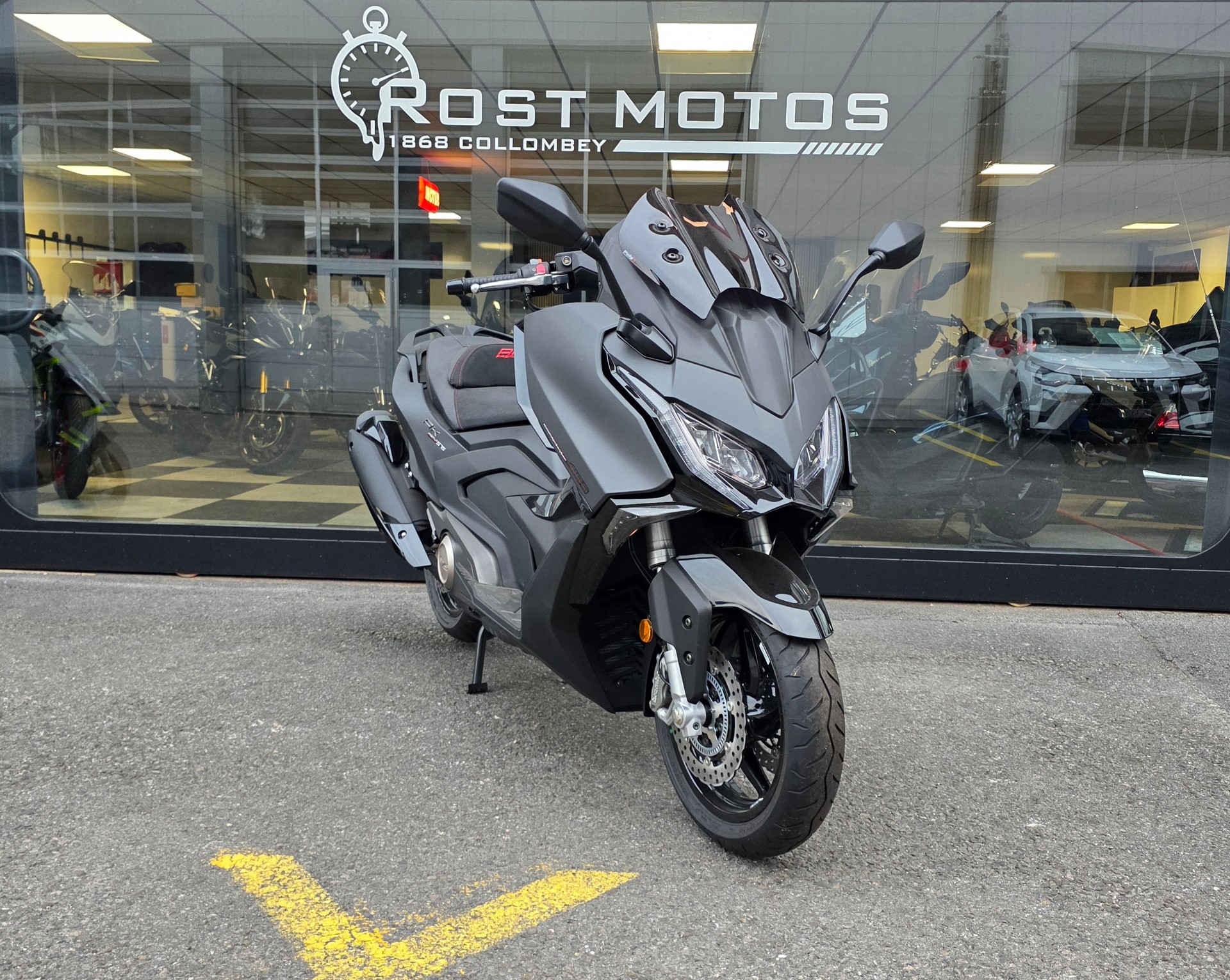 KYMCO AK 575 PREMIUM-image-0